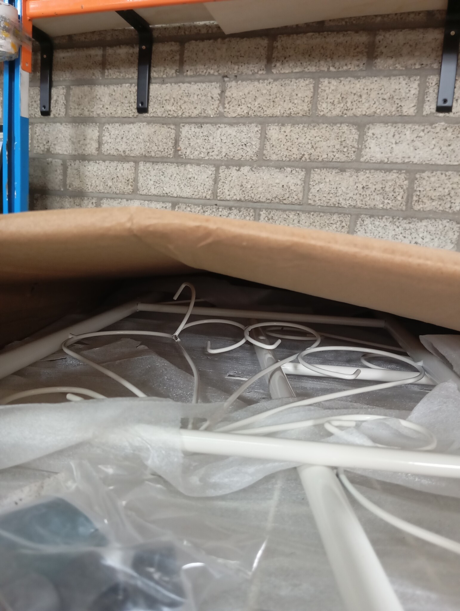 Plantenrek Maria Vierkant Wit - 50% Korting! (Beschadigd)