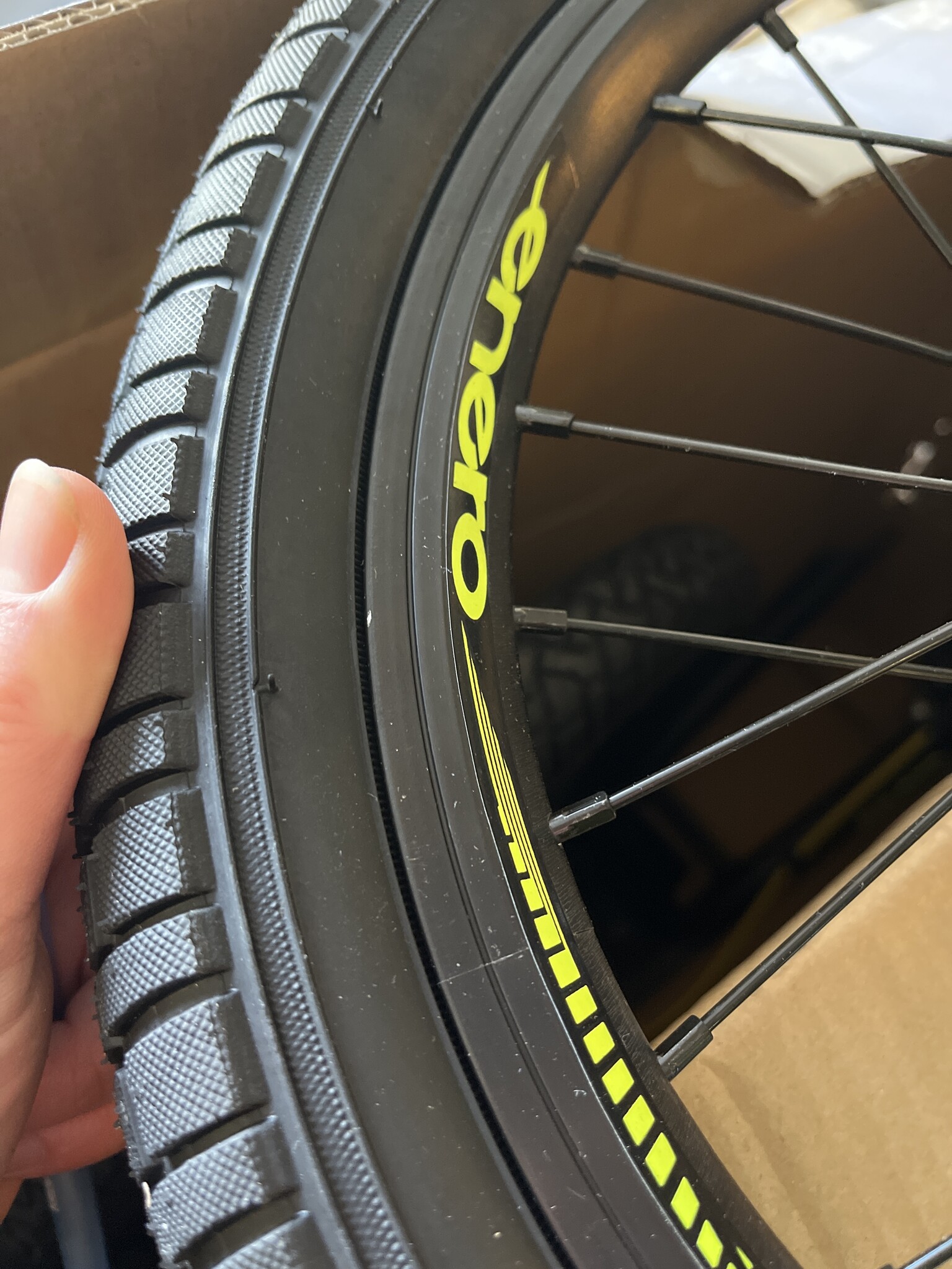 Step commute - zwart - 16 inch met schijfrem
