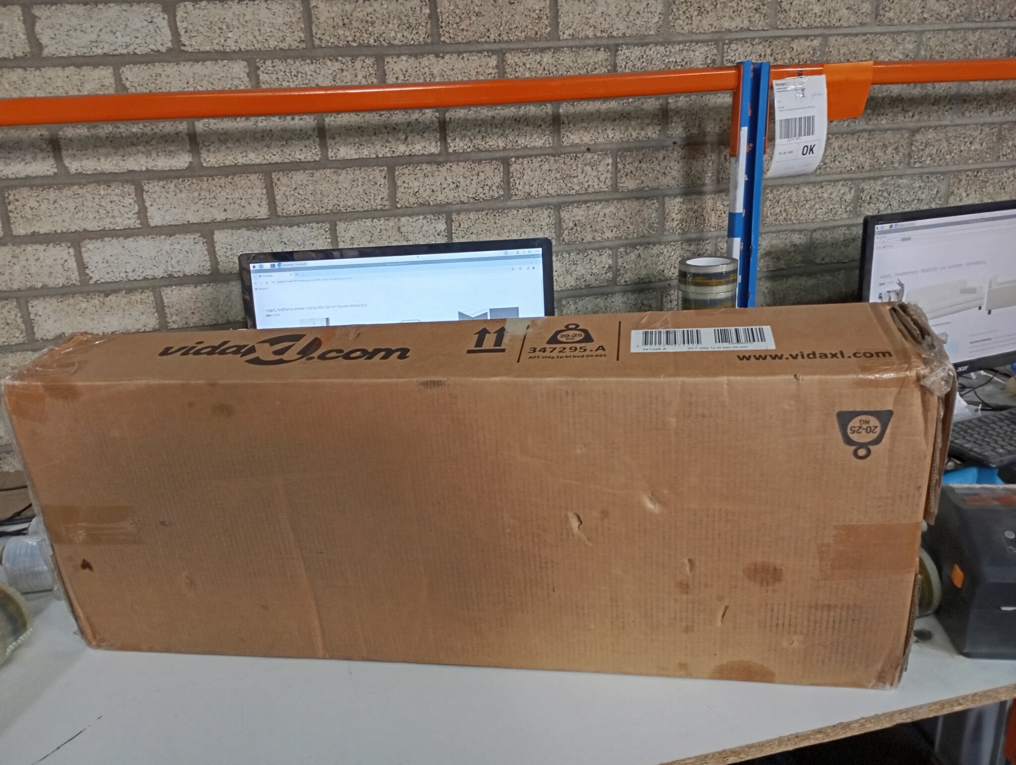 vidaXL Bedframe zonder matras 90x190 cm fluweel donkergrijs