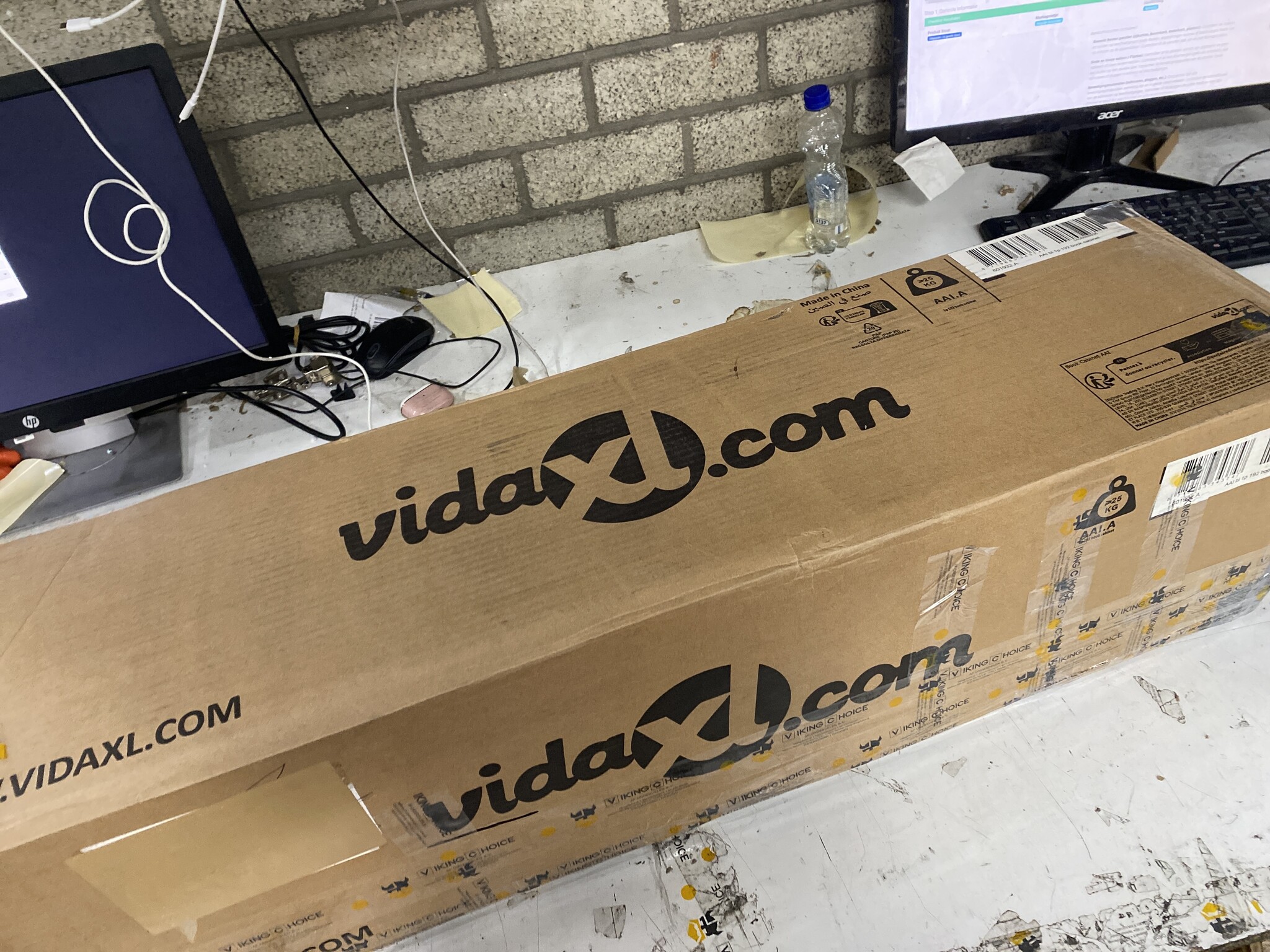 vidaXL Boekenkast/Kamerscherm Zwart 80x24x192cm - Retourdeal!