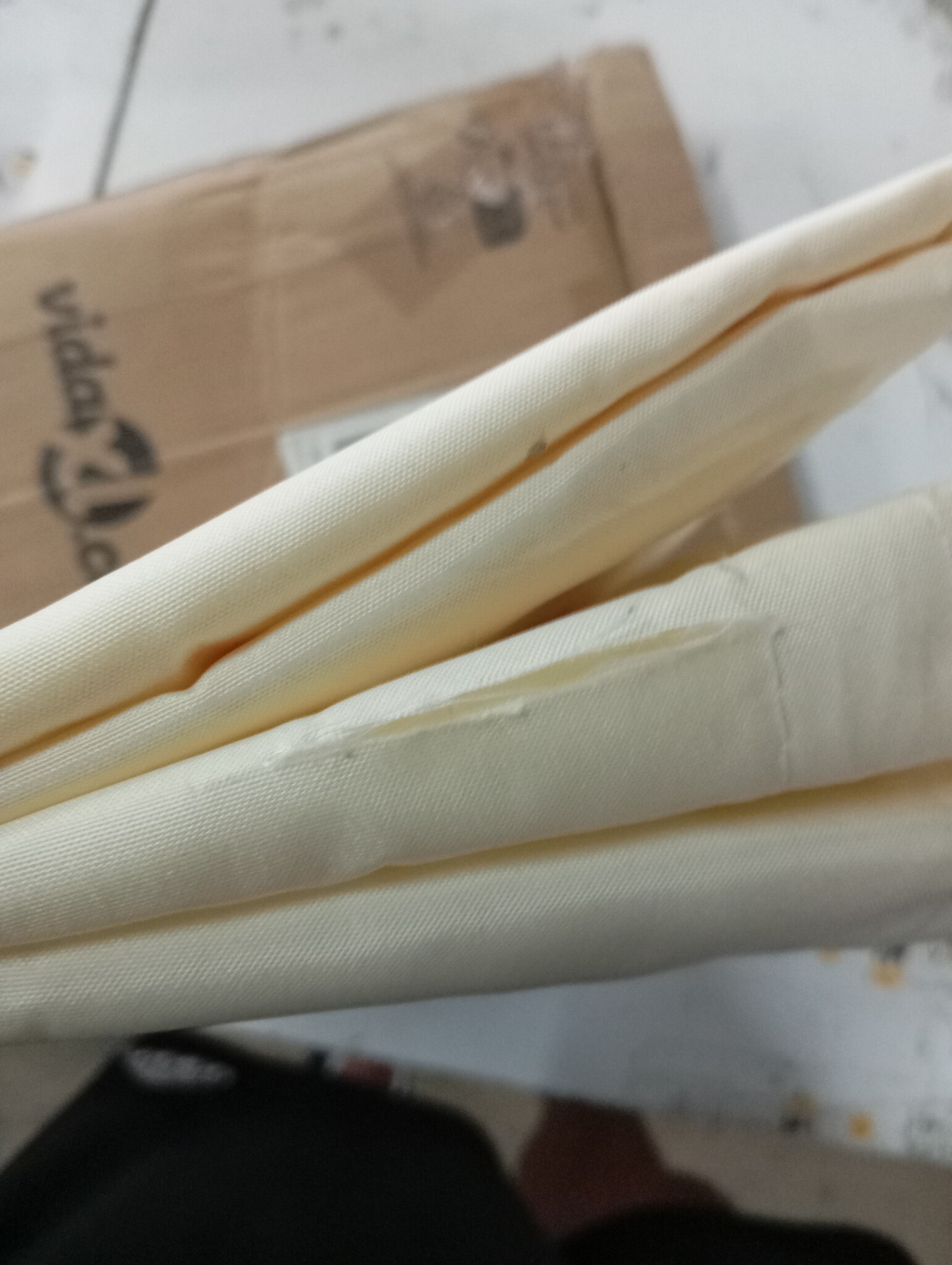 Balkonscherm Crème 90x500cm - BESCHADIGD - 55% Korting!