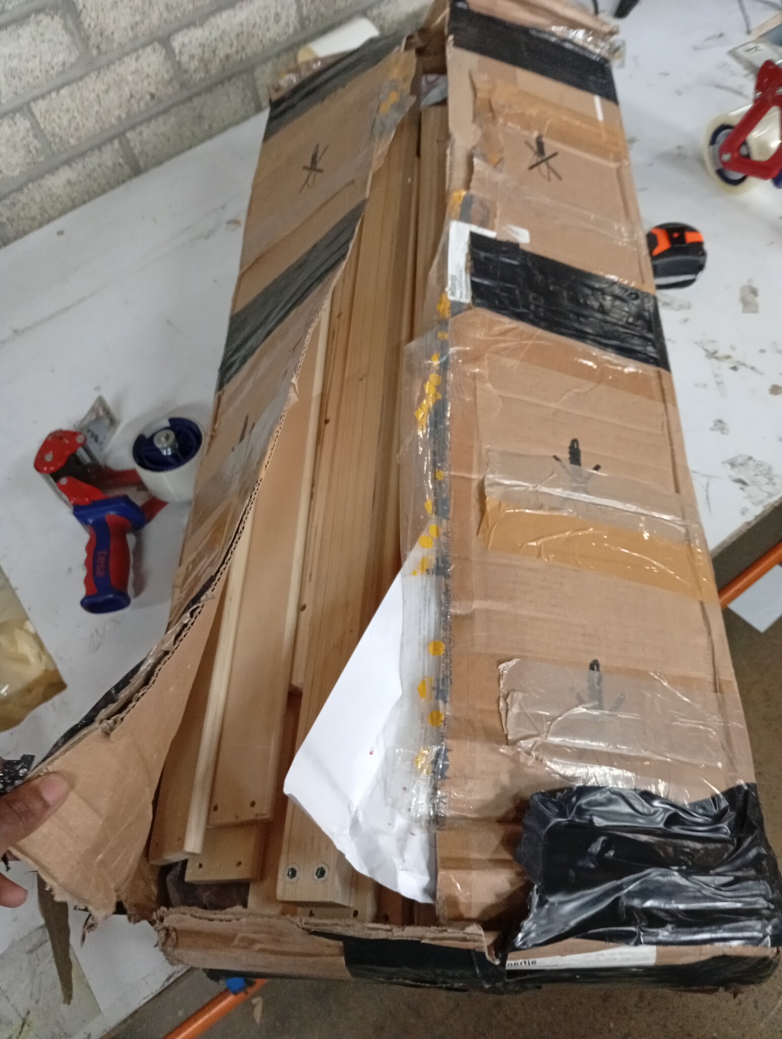 vidaXL Bedframe 160x200 Donkerbruin - 60% Korting!