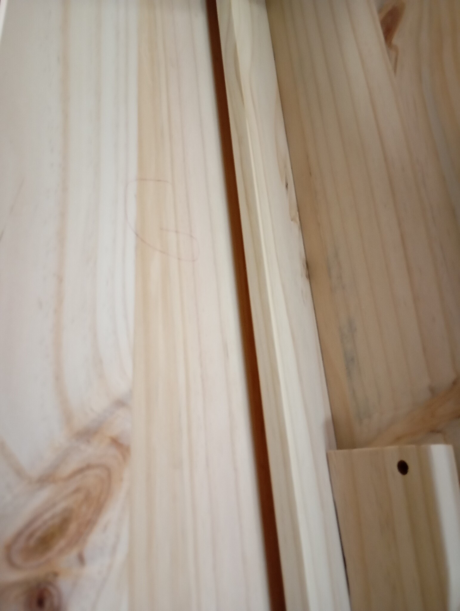 Grenen Bed 200x200 cm - Retourdeal: 55% Korting!