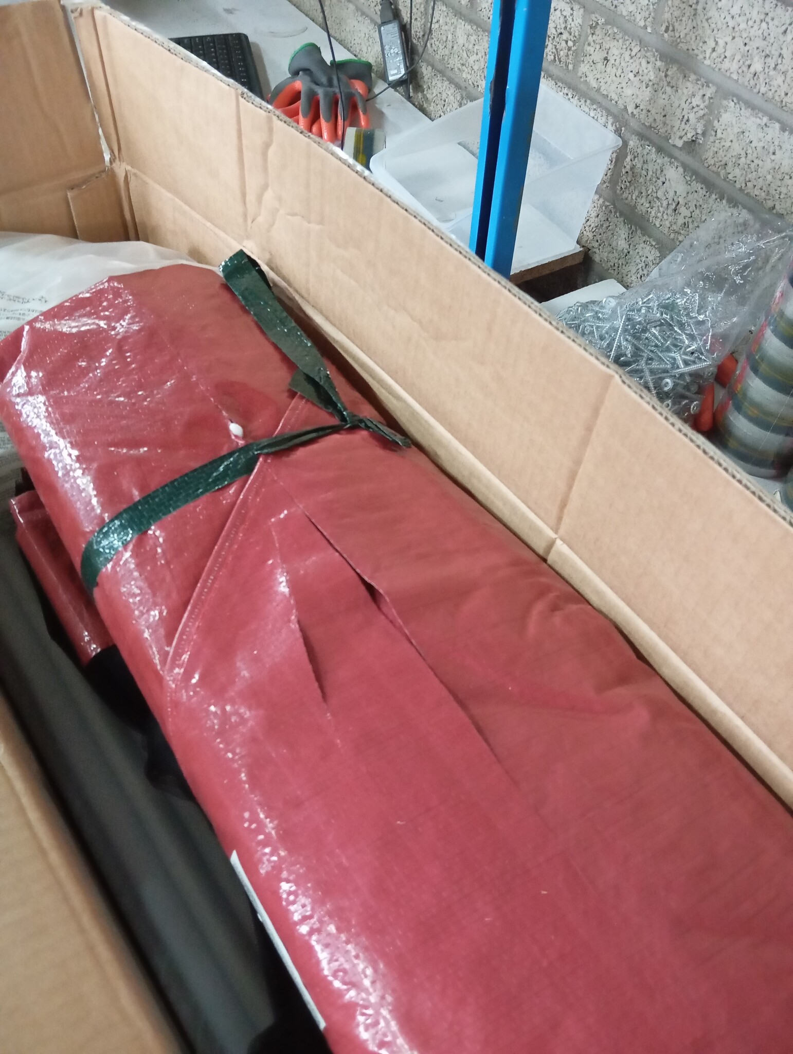 Partytent 6x4m Rood - Scheur - 60% Korting!