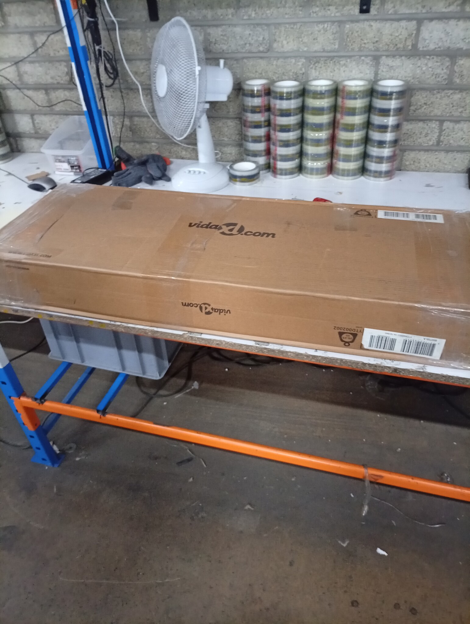 Grenen Bedframe 200x200 - Zo Goed Als Nieuw!