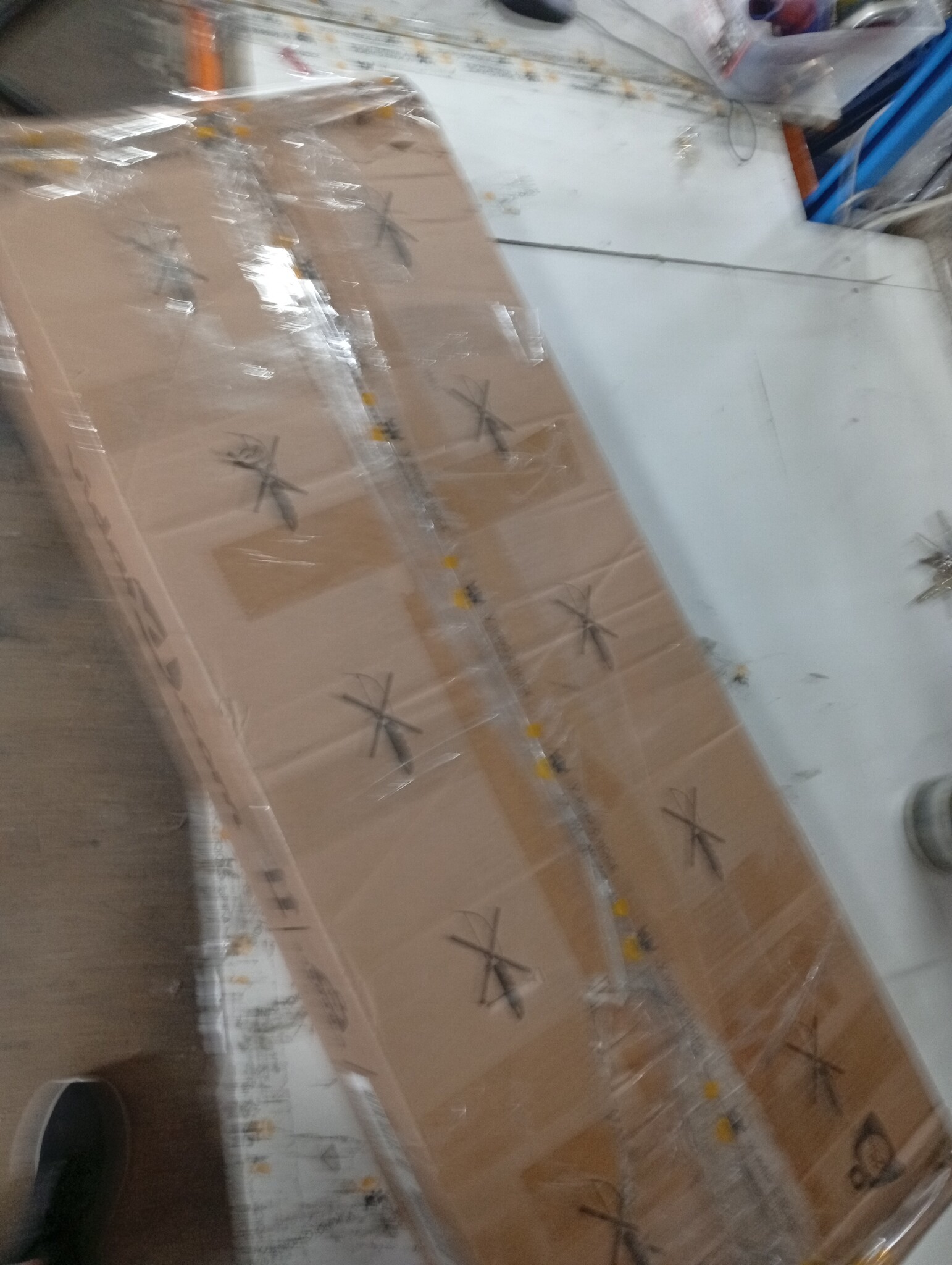 VidaXL Bedframe 180x200 Taupe (Gebruikssporen) - RetourDeal!