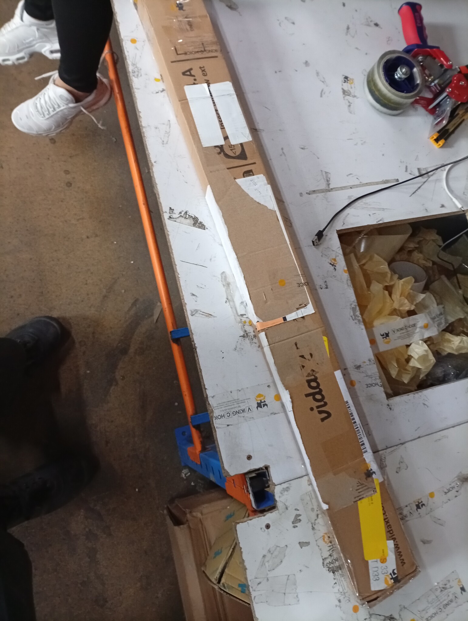 vidaXL Uitschuifbare Raamhor (100-193cm) Wit - Retourdeal!