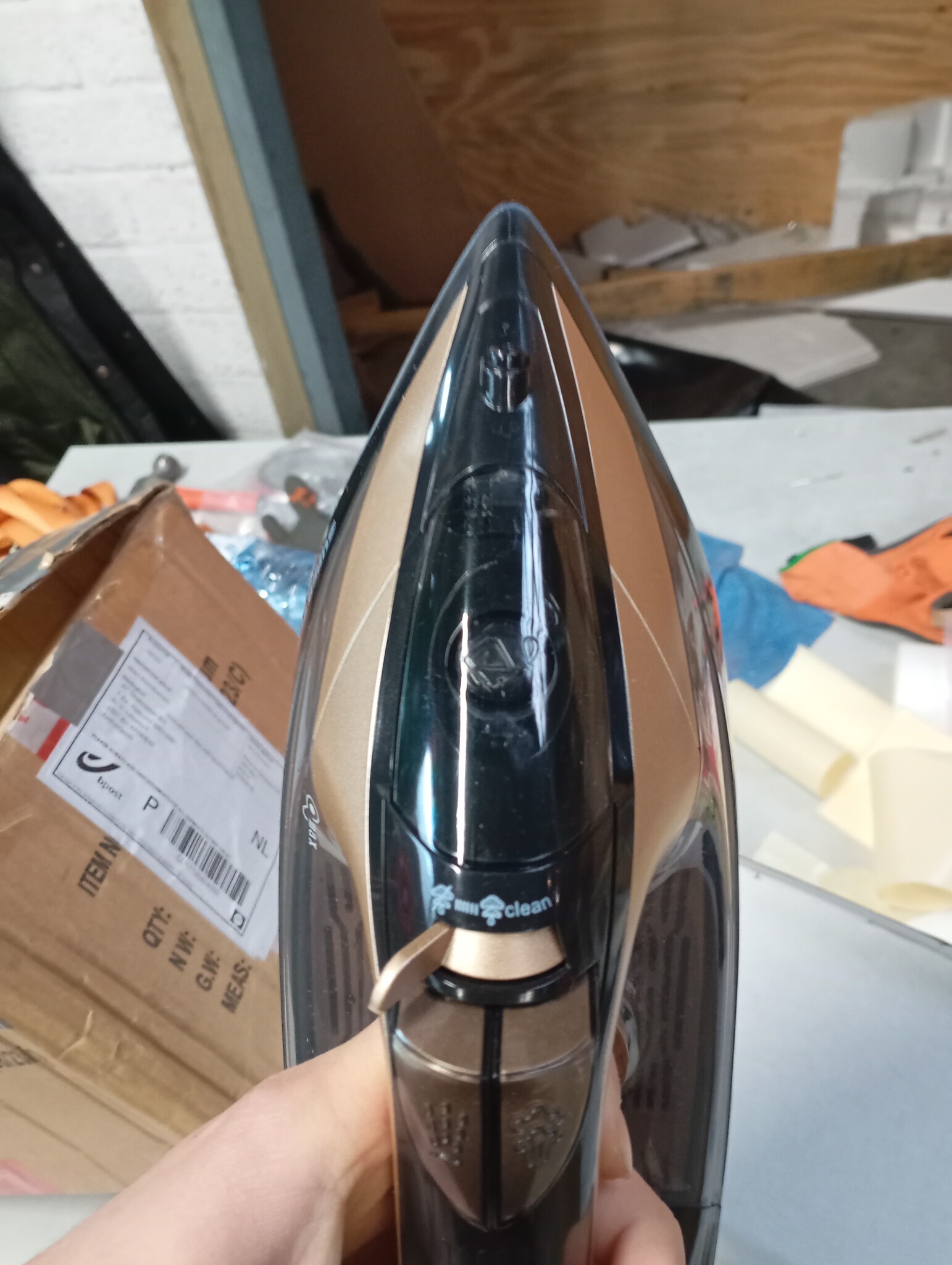 Eldom Draadloos Stoomstrijkijzer - 2800W - 50% Korting!