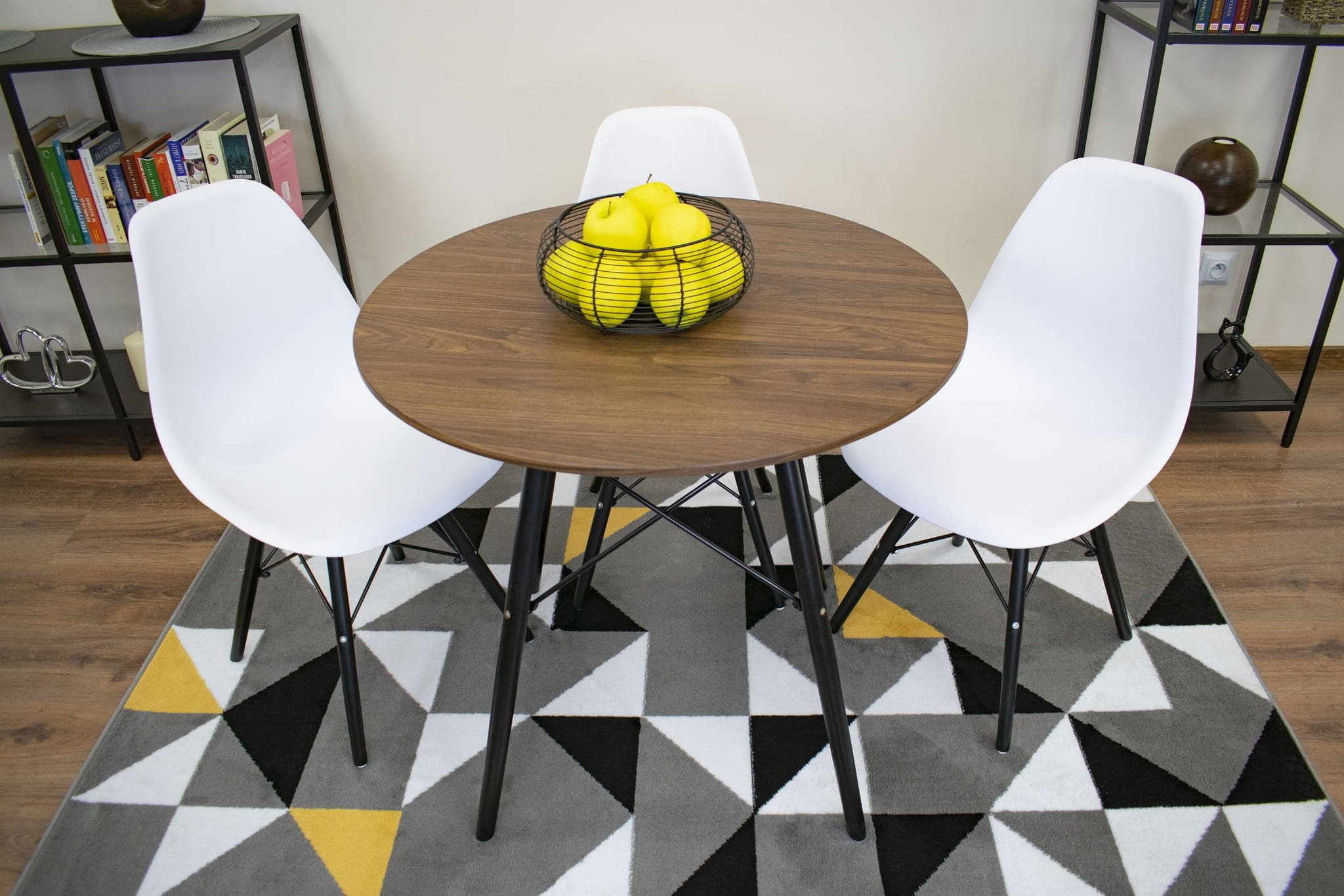 TODI - Ronde tafel - ø 80cm - zwart onderstel - essen tafelblad