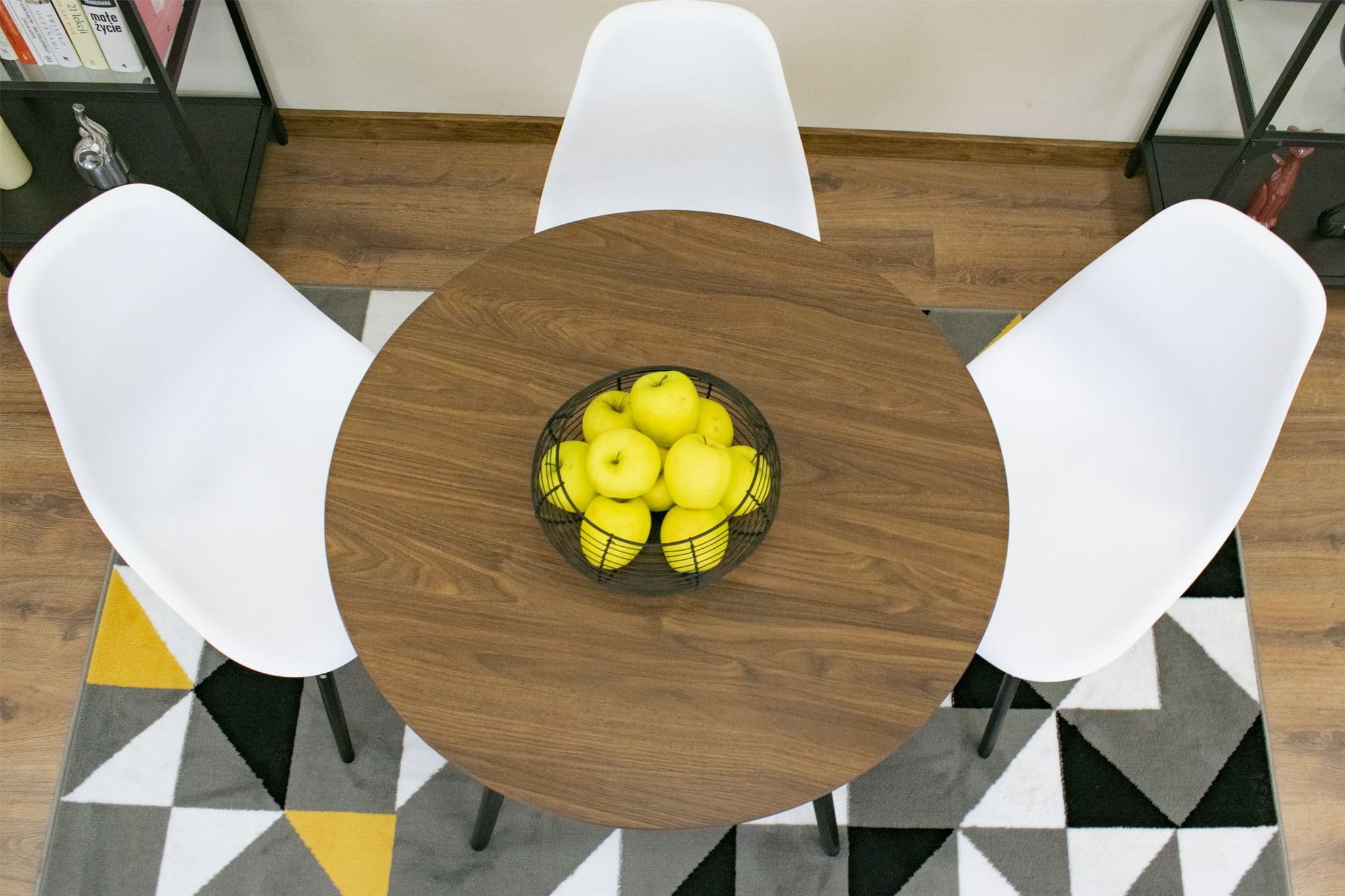 TODI - Ronde tafel - ø 80cm - zwart onderstel - essen tafelblad