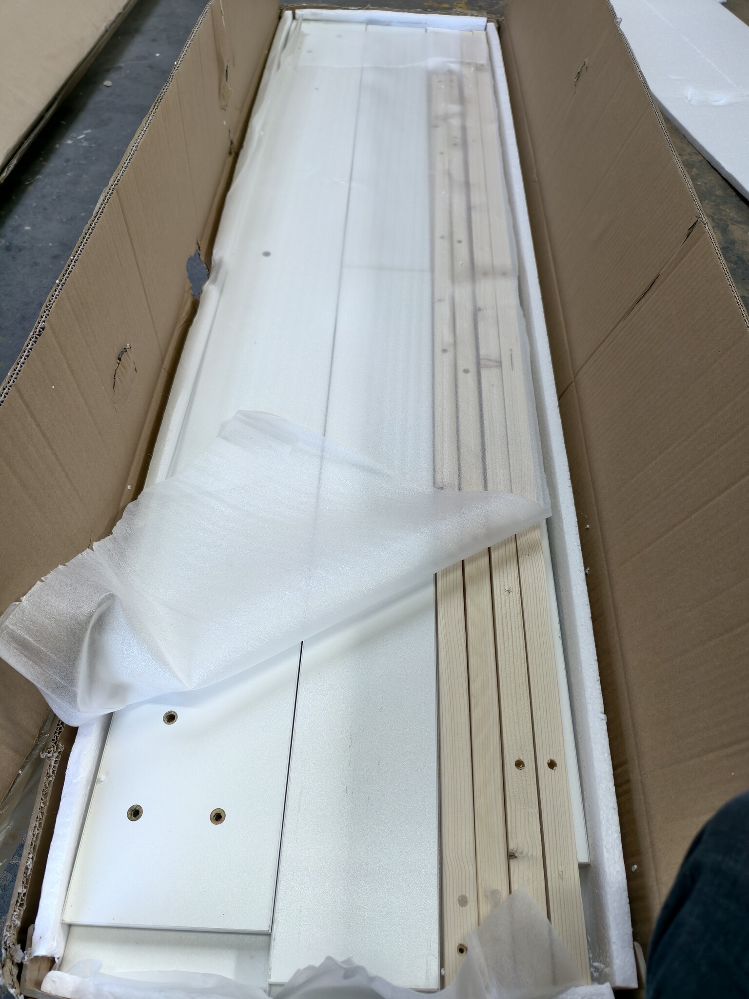 Peuterbed 80x160cm - met uitschuifbed en 2 matrassen - wit roze