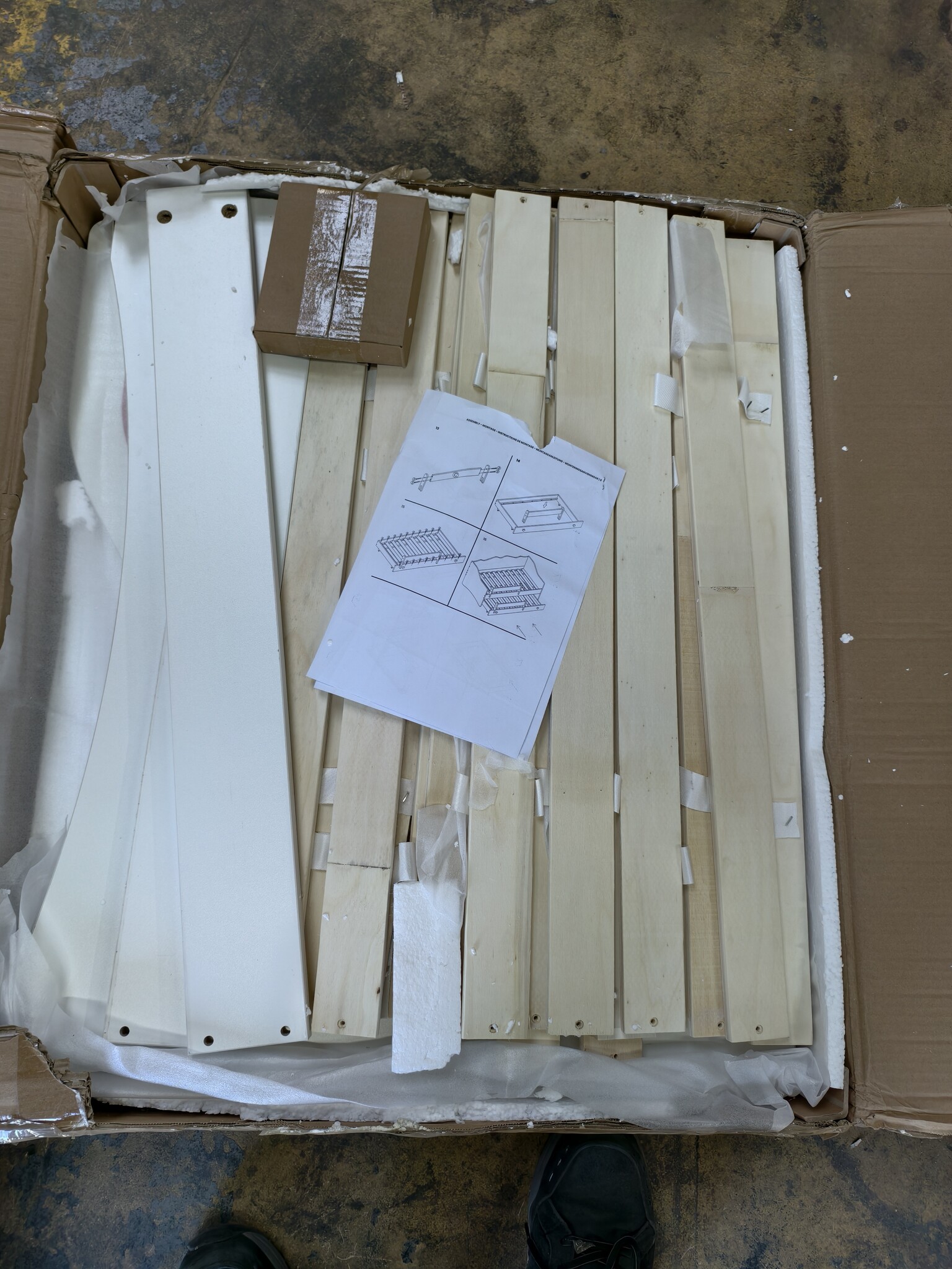 Peuterbed 80x160cm - met uitschuifbed en 2 matrassen - wit roze