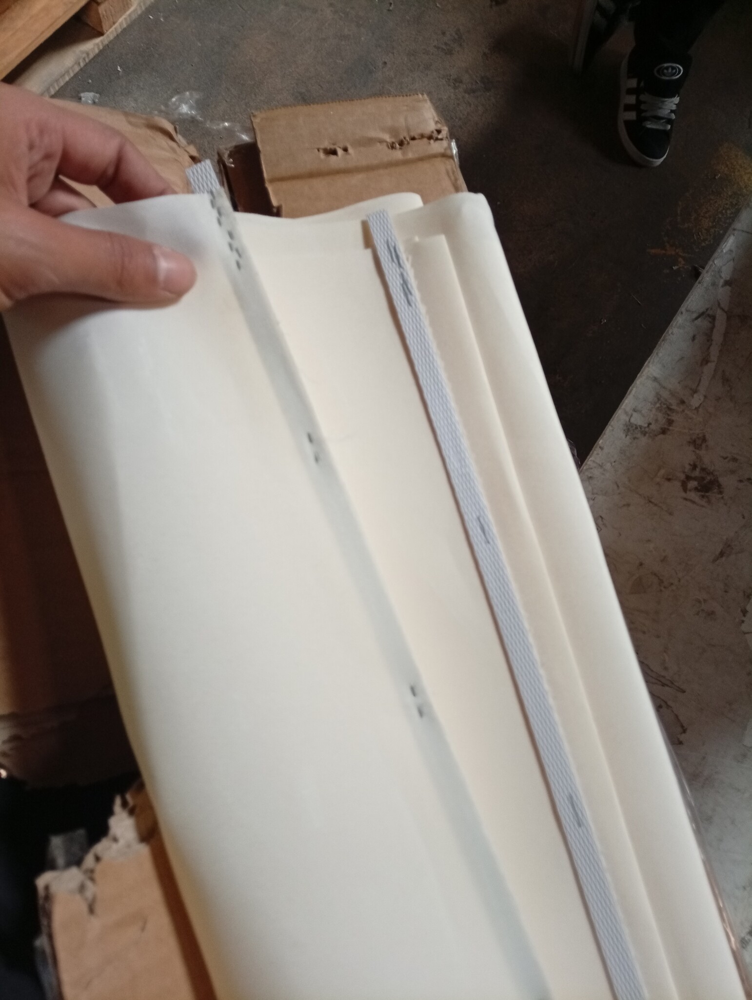 vidaXL Windscherm uittrekbaar 160x300 cm crèmekleurig