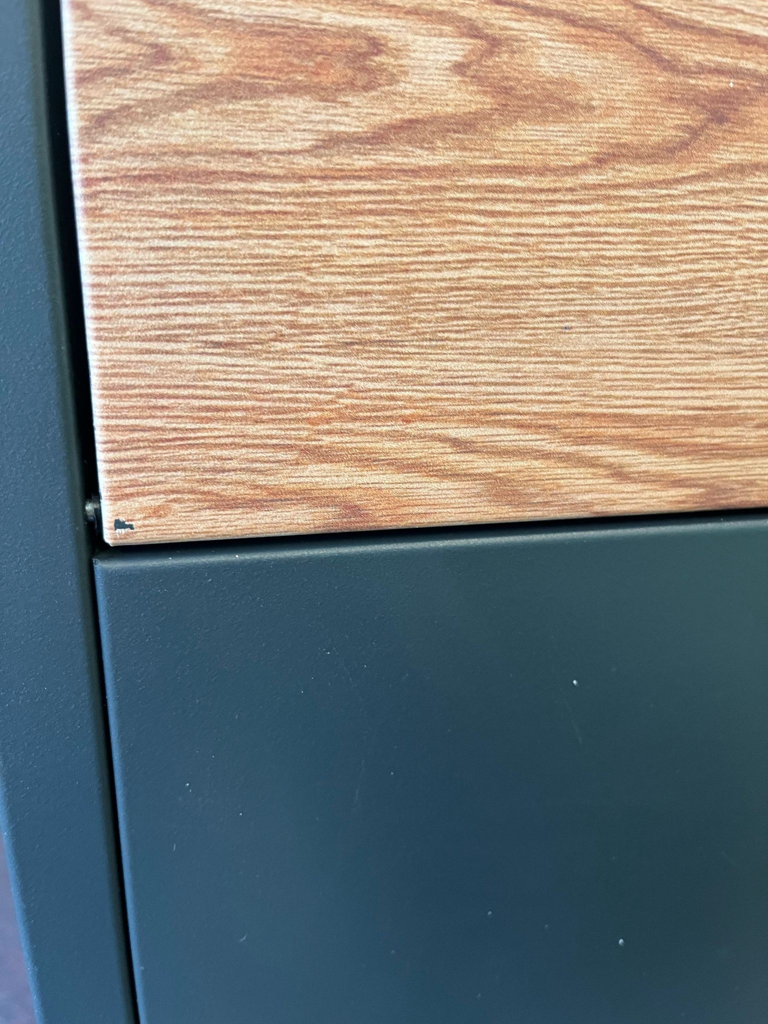 Pakketbrievenbus Antraciet Houtlook - 55% Korting! (Lichte Schade)