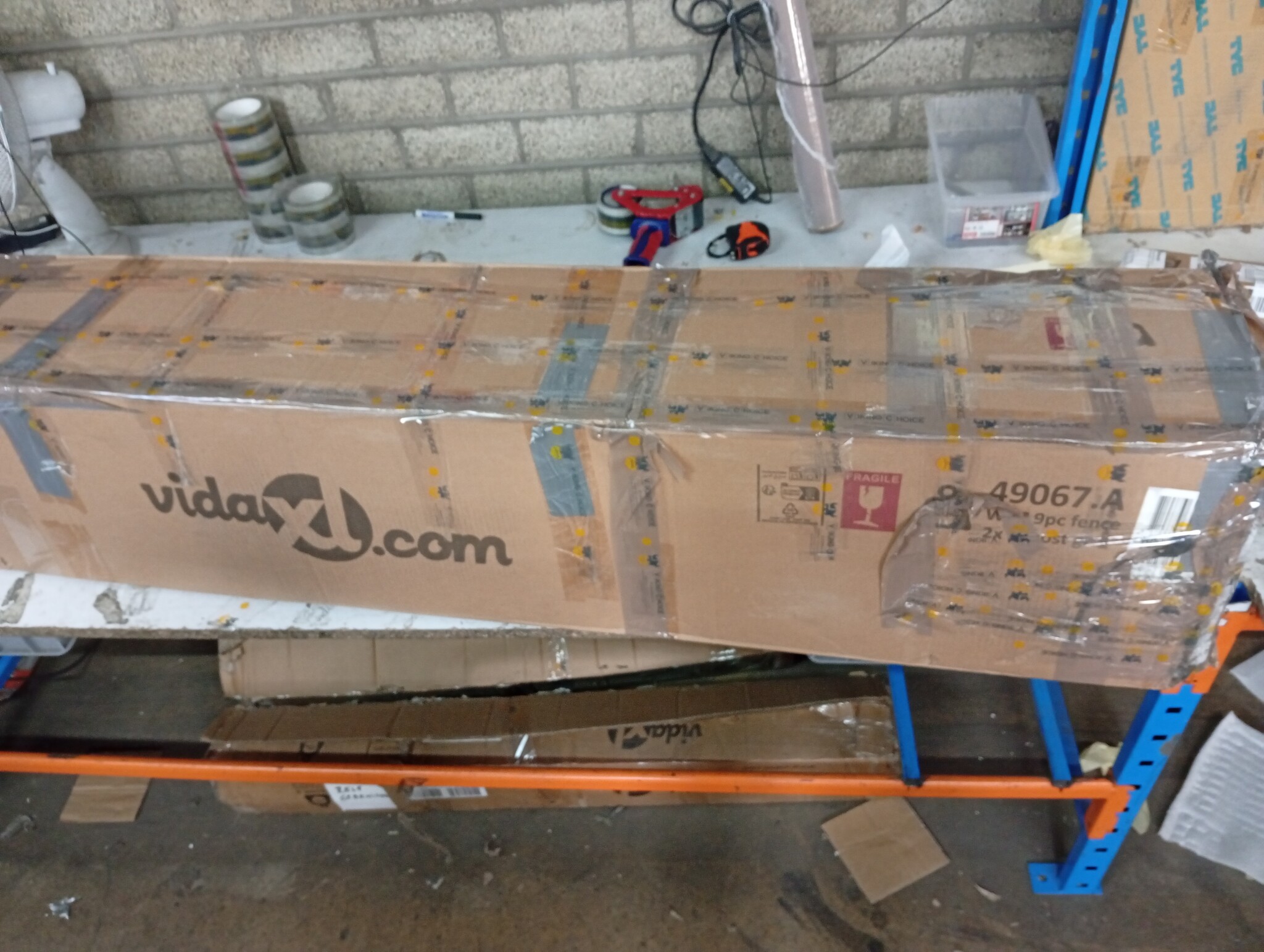 vidaXL Schutting 180x186 cm HKC grijs