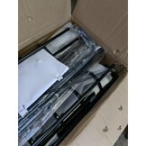 ModernHome Kledingrek met Planken - Kleine Krasjes!