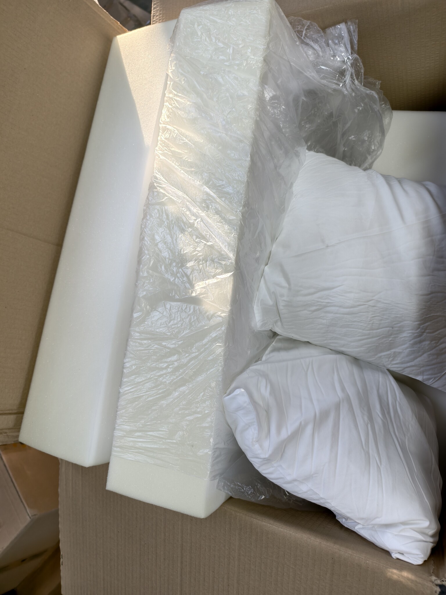 Luxe Logeermatras Beige 200x70x15 + Kussens - 40% Korting!