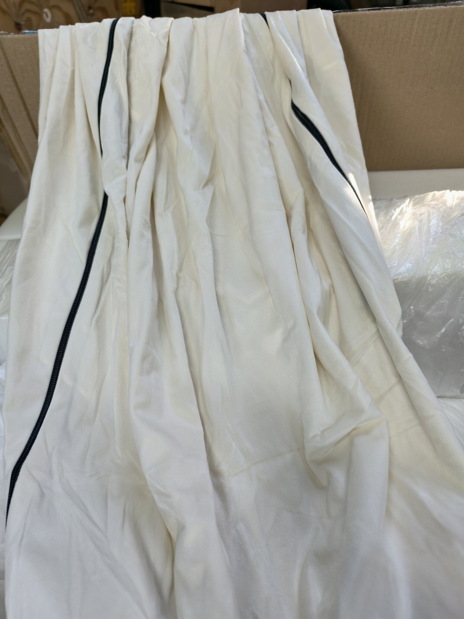 Luxe Logeermatras Beige 200x70x15 + Kussens - 40% Korting!