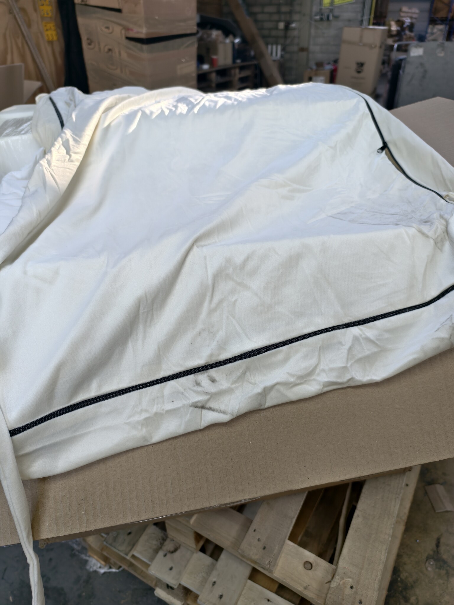 Luxe Logeermatras Beige 200x70x15 + Kussens - 40% Korting!