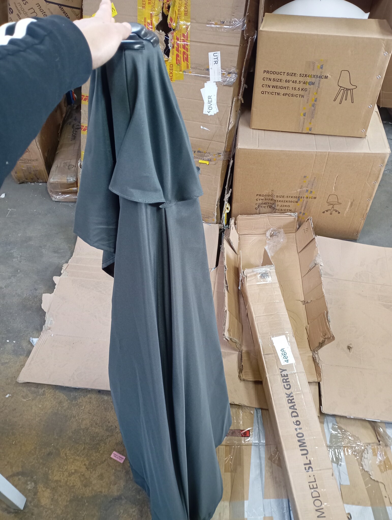 Balkonparasol Grijs 240cm - 73% Korting! Ruimtebesparend!