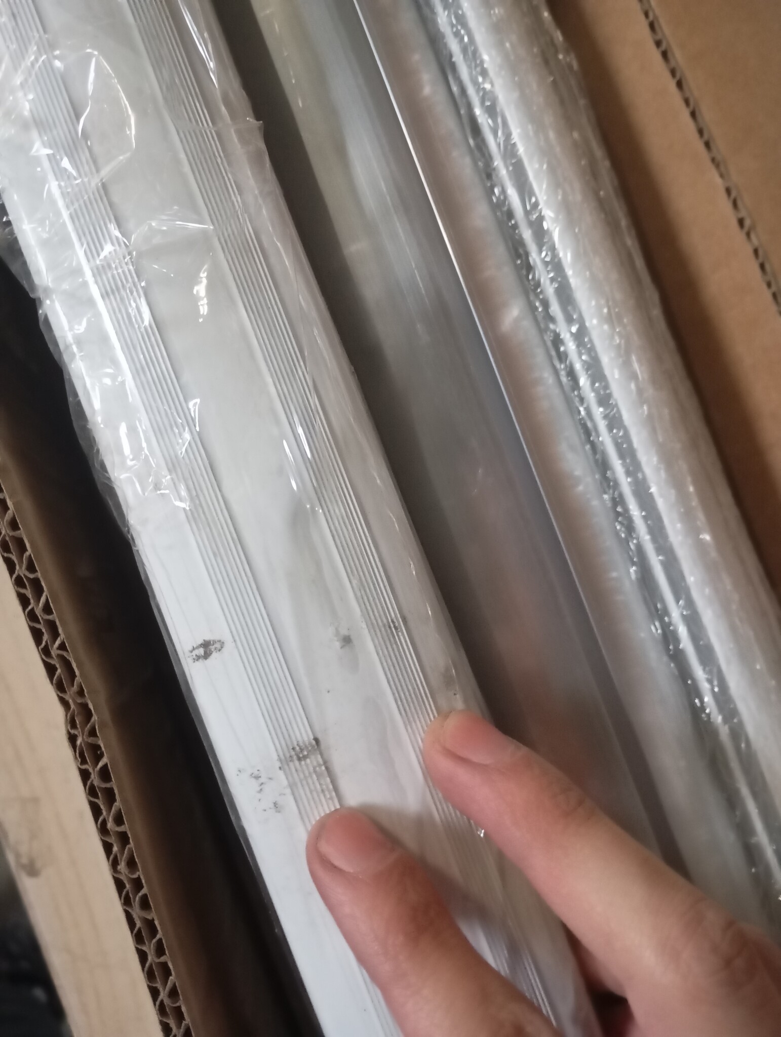 Markies Wit 3,5x2,5m (Handmatig) - 55% Korting! Frame met Krasjes