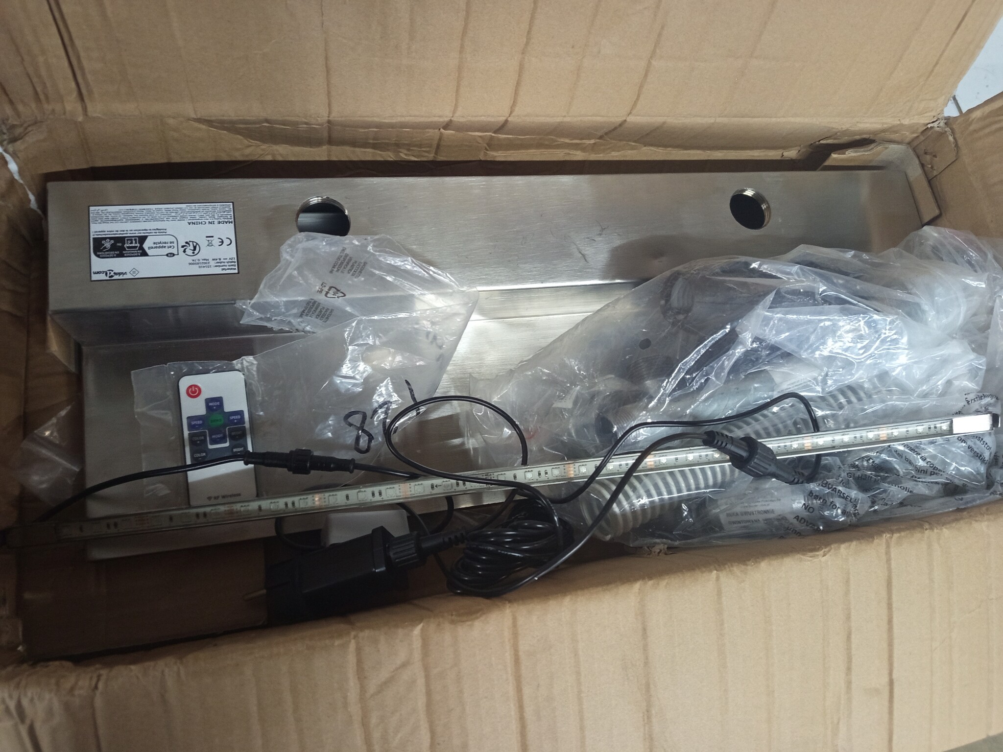 VidaXL Waterval Overloop RVS 60cm RGB LED - 60% Korting!