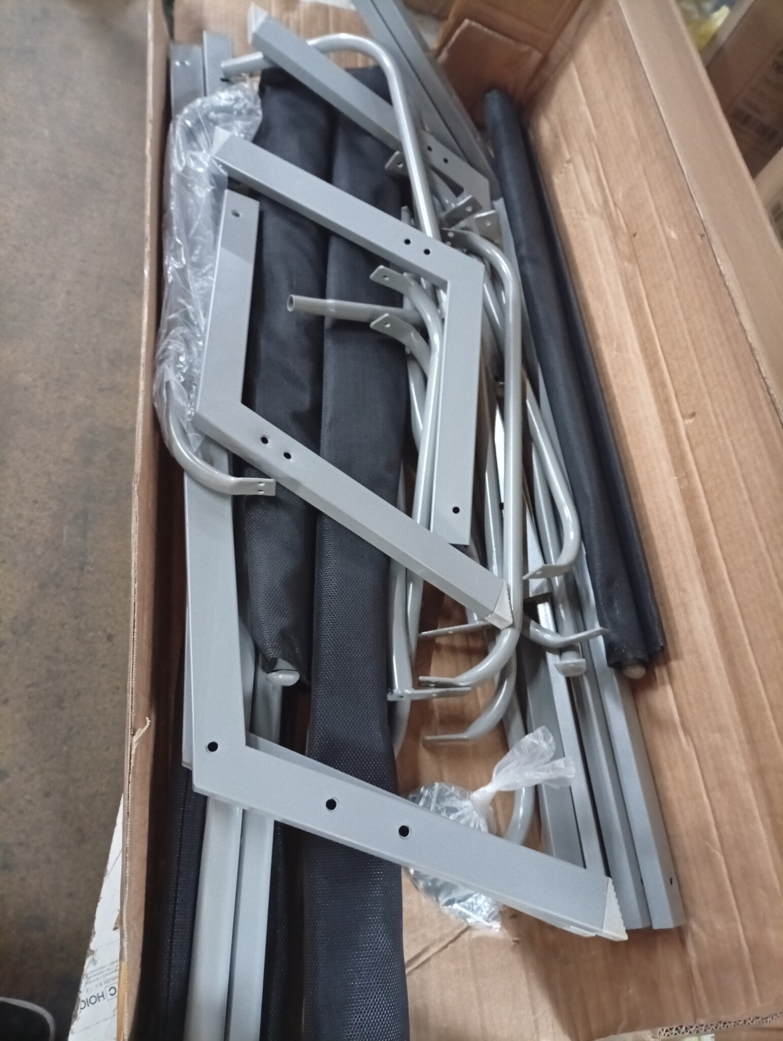 VidaXL Ligbedden (2x) + Tafel - Zwart - 60% Korting!