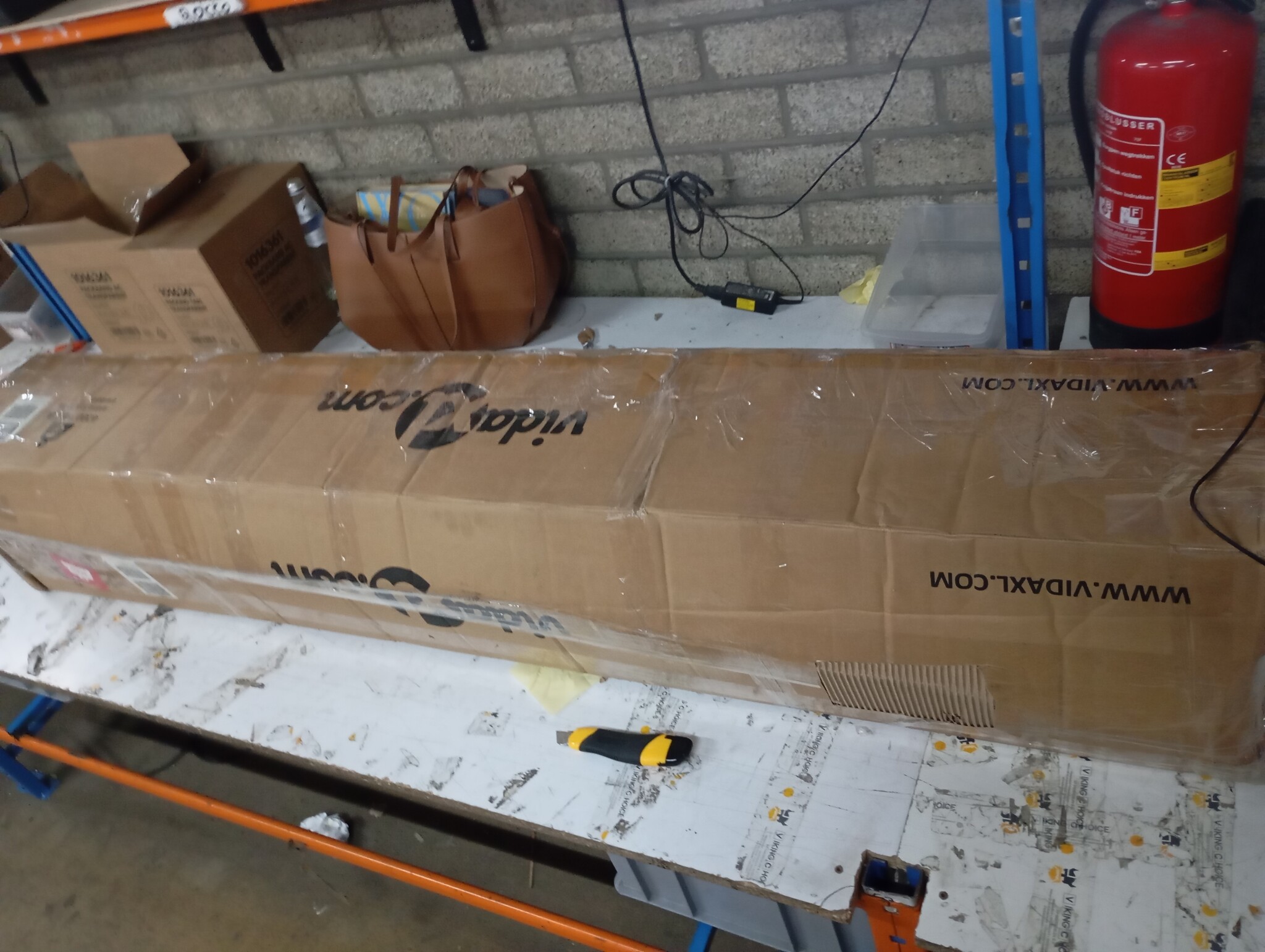 vidaXL Parasol 600cm Zandwit - 60% Korting! (Kras)