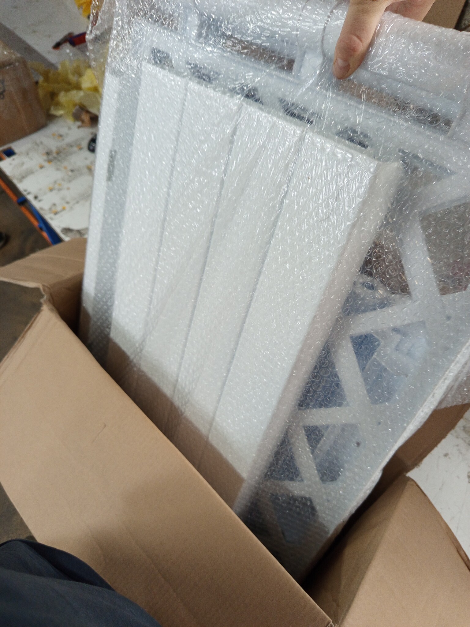 vidaXL Plantenbak met latwerk 100x43x142 cm PP wit