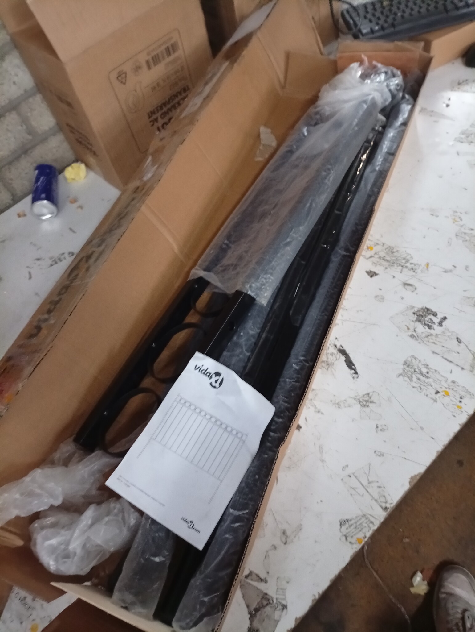 Tuinhek Staal Zwart 1.8m - 60% Korting! (Retourproduct)