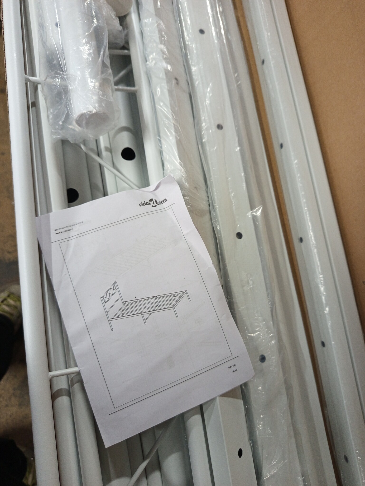 vidaXL Bedframe 80x200 Wit Metaal - 55% Korting!