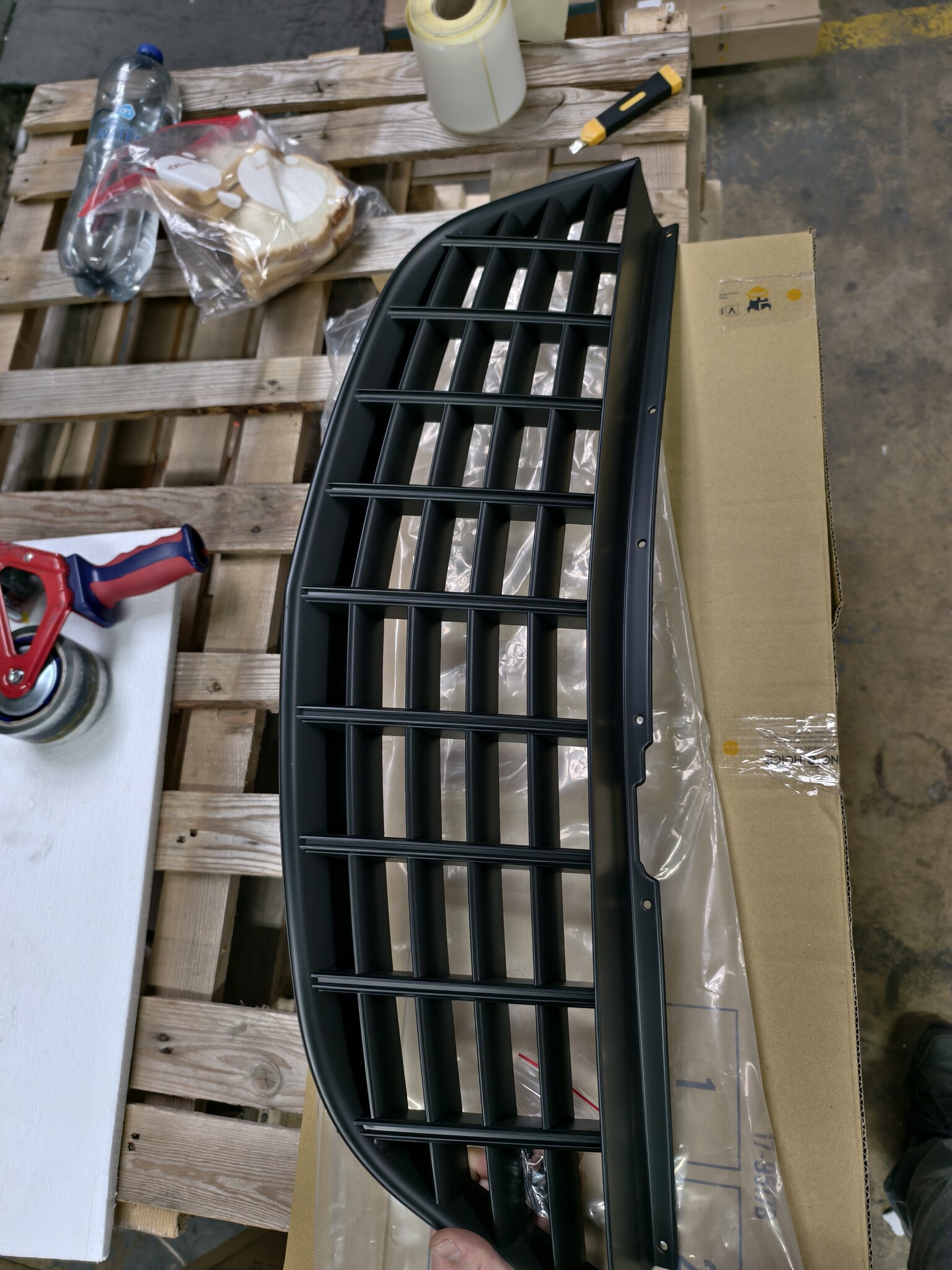 Grill Opel Corsa D 06-10 Mat Zwart - 50% Korting!