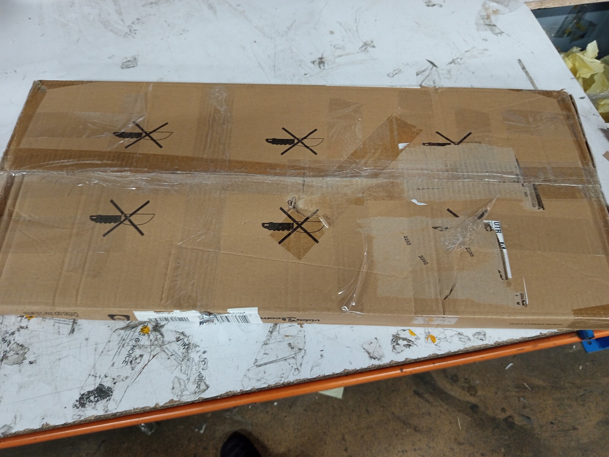 VidaXL Kledingrek Wit 59x35x150cm - 60% Korting! (Gebogen Rekje)