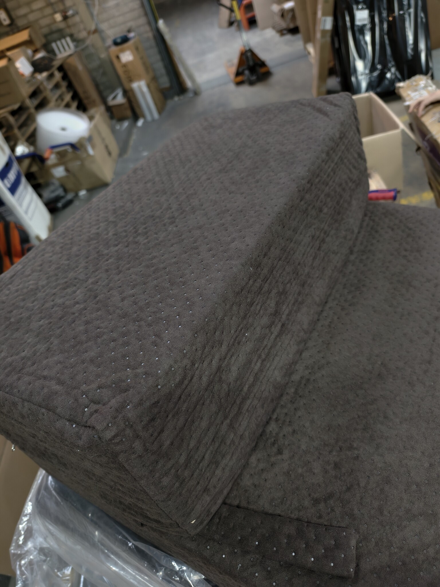 Logeermatras Bruin (200x70x15) + Kussens - 55% Korting!