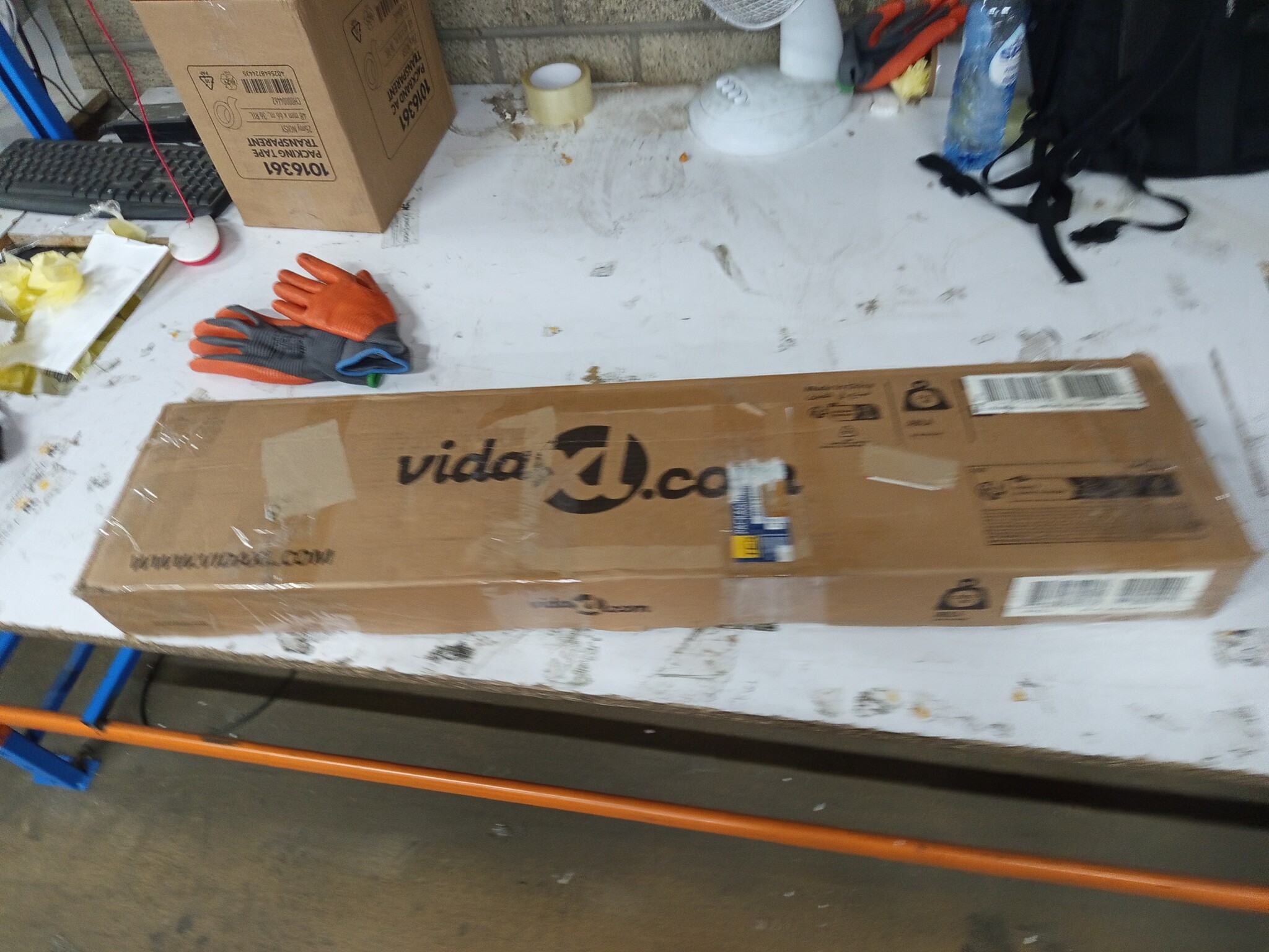 VidaXL CD-kast Wit - 55% Korting! - Bewerkt Hout - 21x20x88 cm