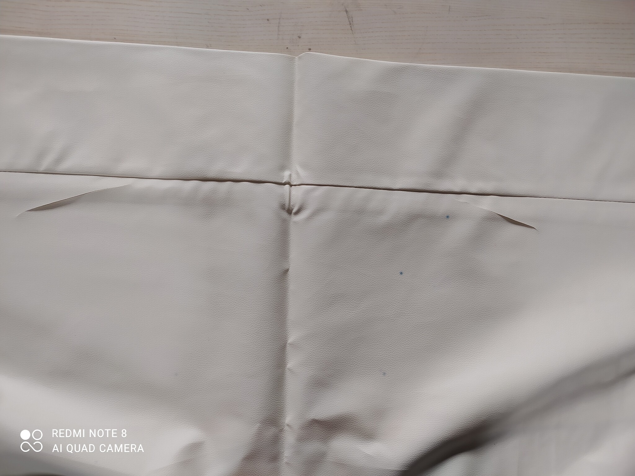 VidaXL Tweezitsbank Crème Kunstleer - 68% Korting! (Lichte Krasjes)