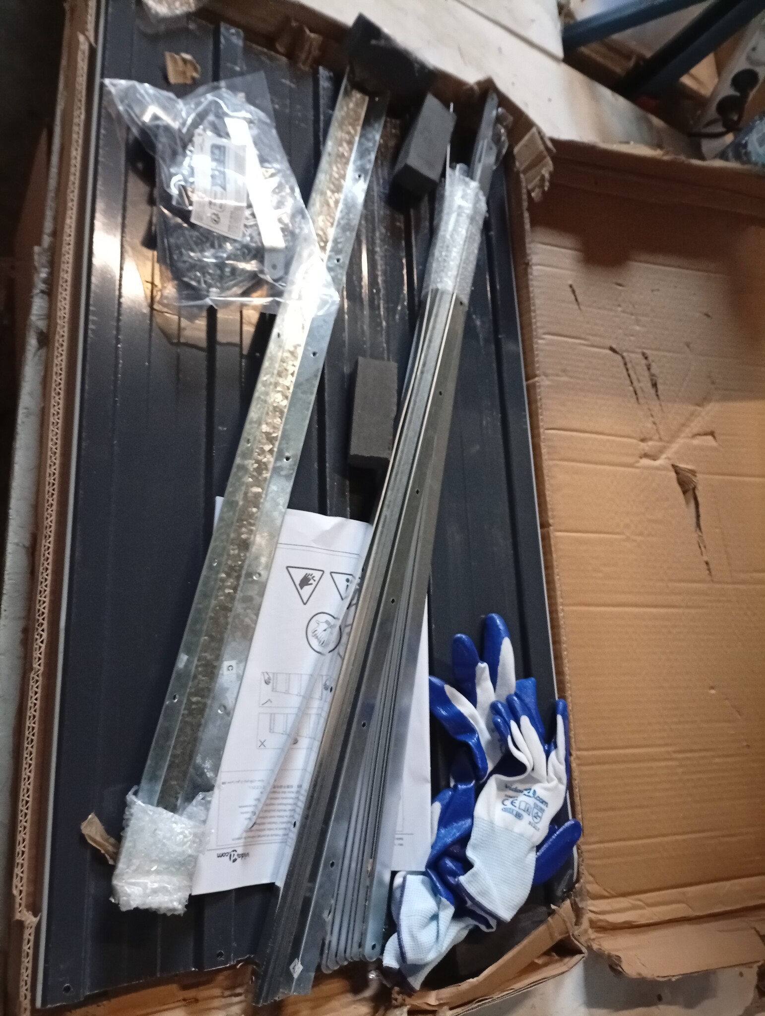 VidaXL Verhoogde Plantenbak Antraciet - 60% Korting! (Lichte Deuk)