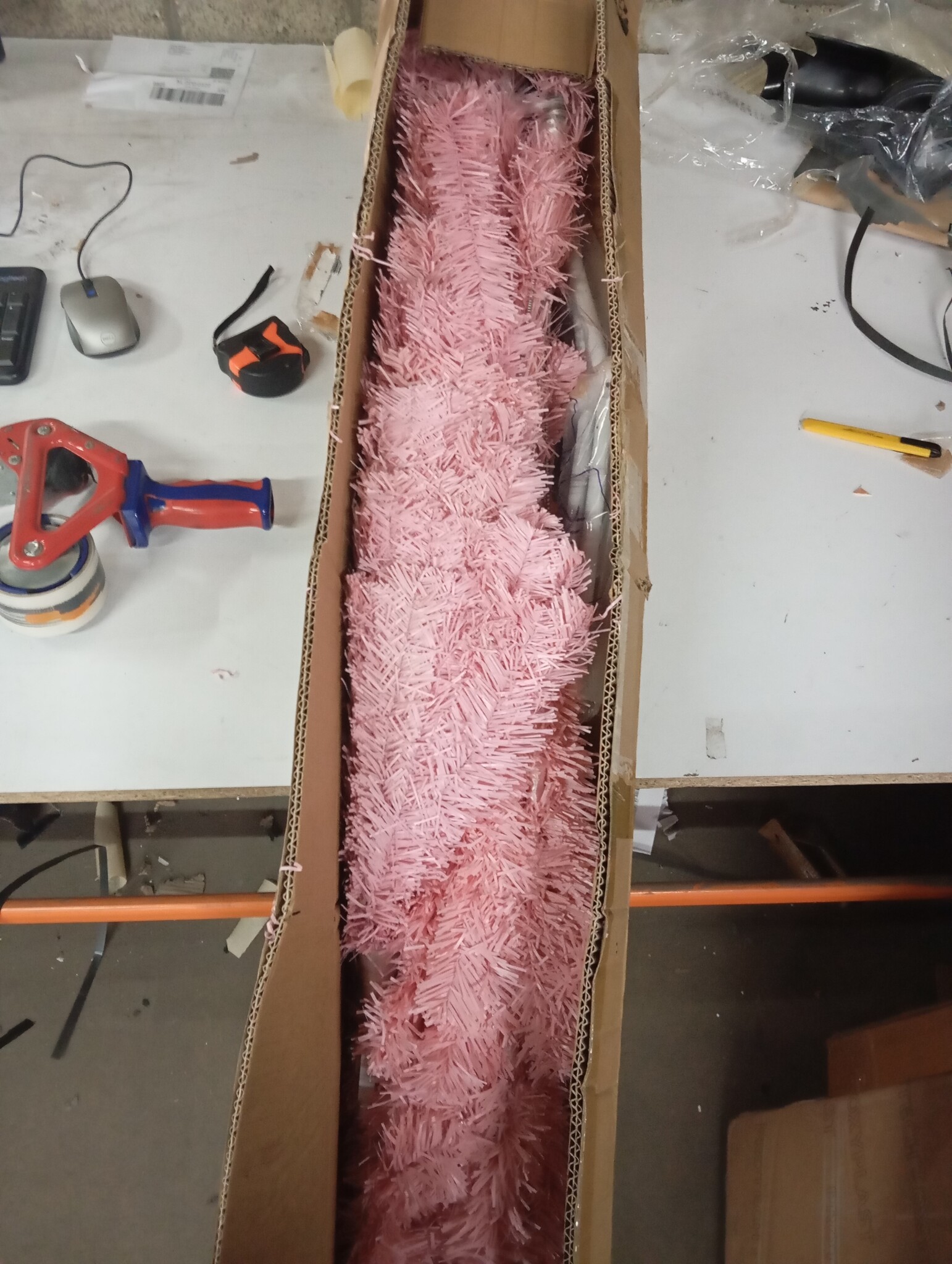 VidaXL Roze Halve Kunstkerstboom 210cm - 40% Korting!