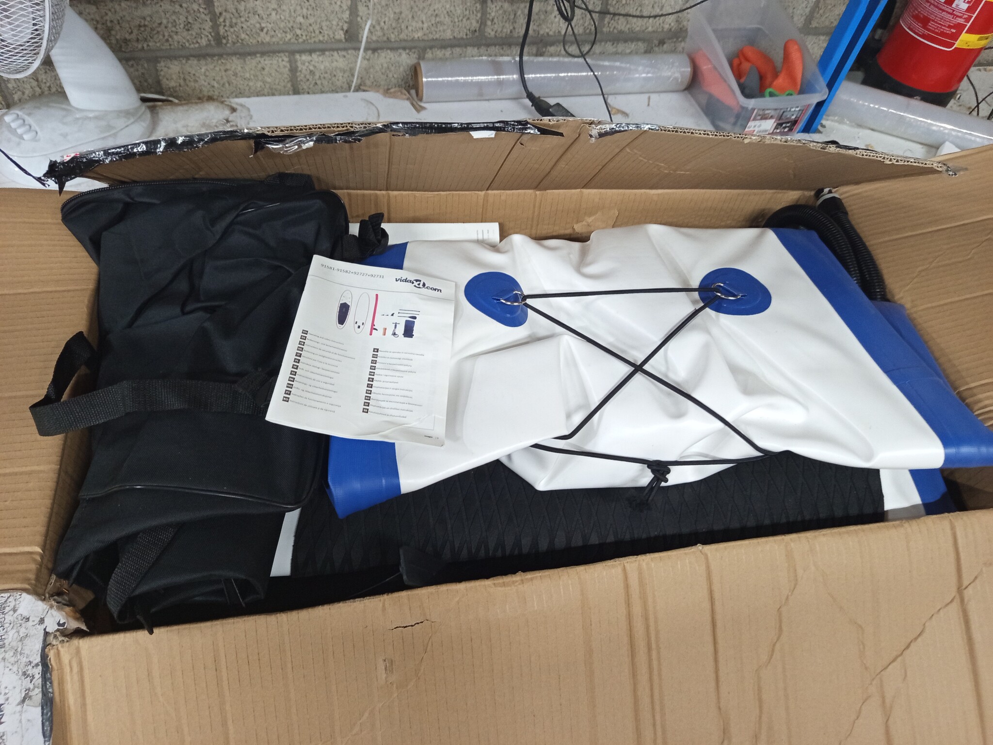 vidaXL Stand-up paddleboard opblaasbaar blauw en wit