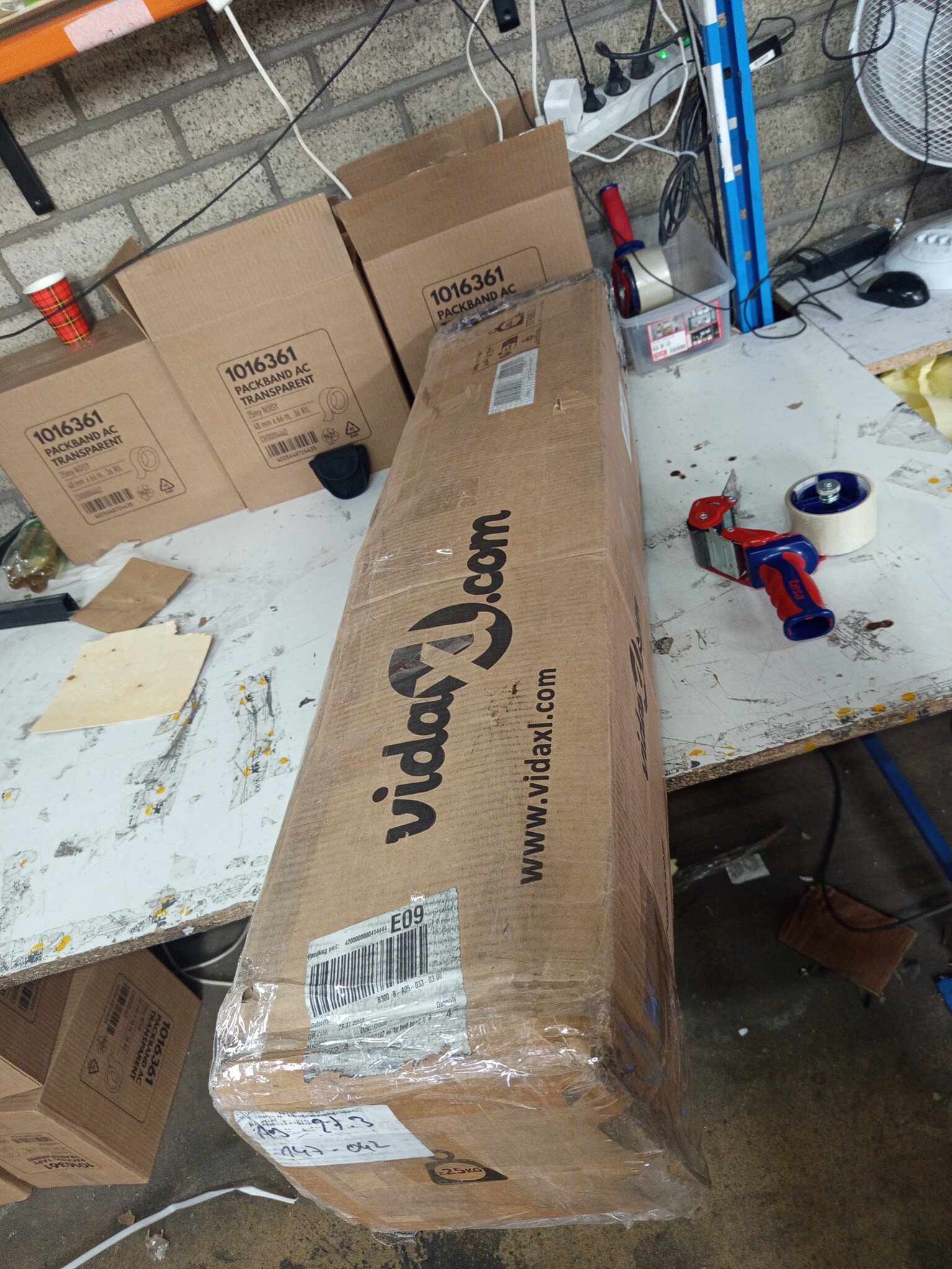 vidaXL Wit Metaal Bedframe 200x200 cm - 55% Korting! Lichte Krasjes