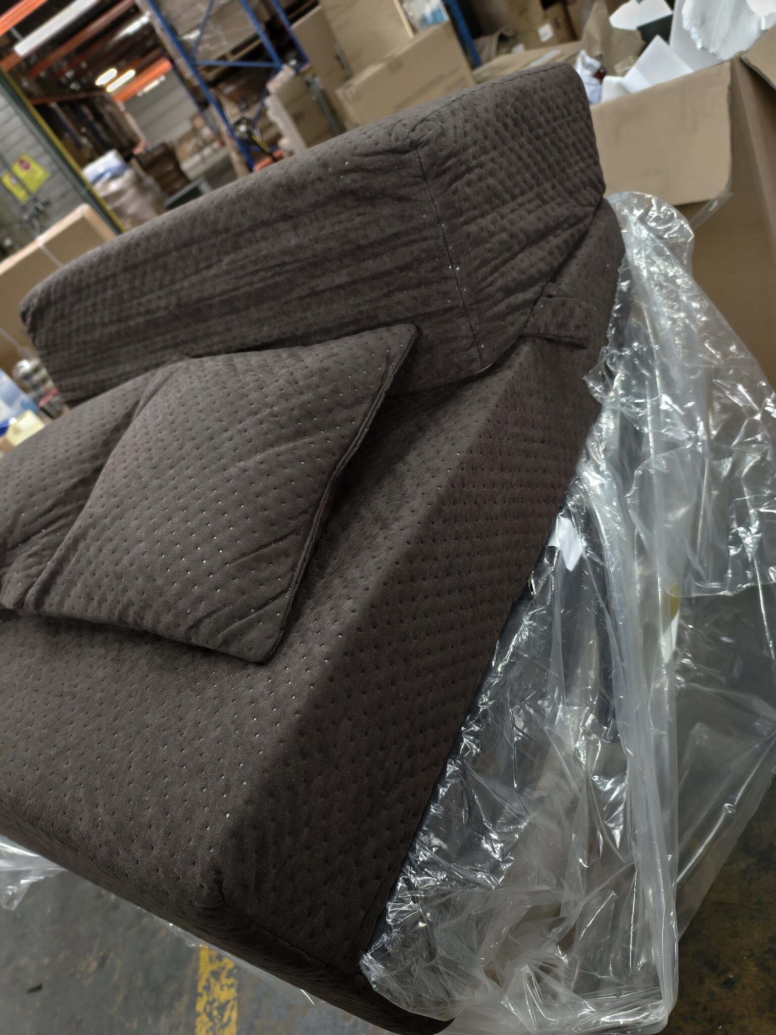 Luxe Logeermatras Bruin - 200x70x15 - 50% Korting! Compleet met kussens