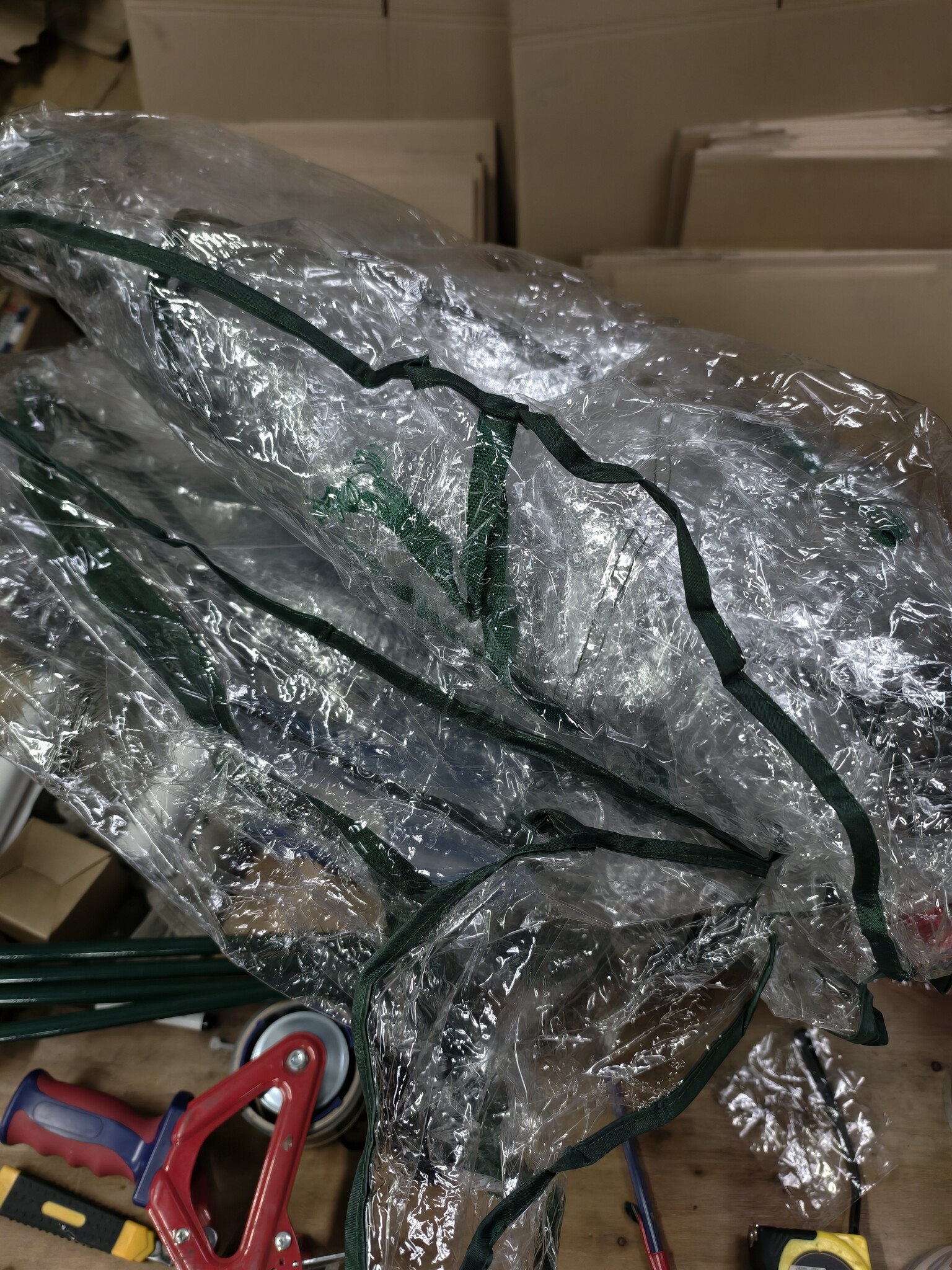 Tuinkas 4 Schappen - 140x70x195cm - PVC - 40% Korting!