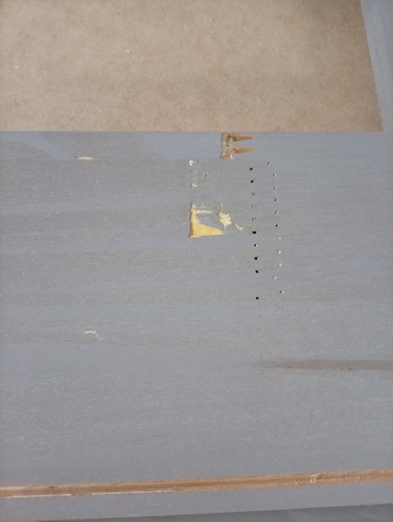 vidaXL Nachtkastje HAMAR 40x35x44,5 cm massief grenenhout lichtgrijs