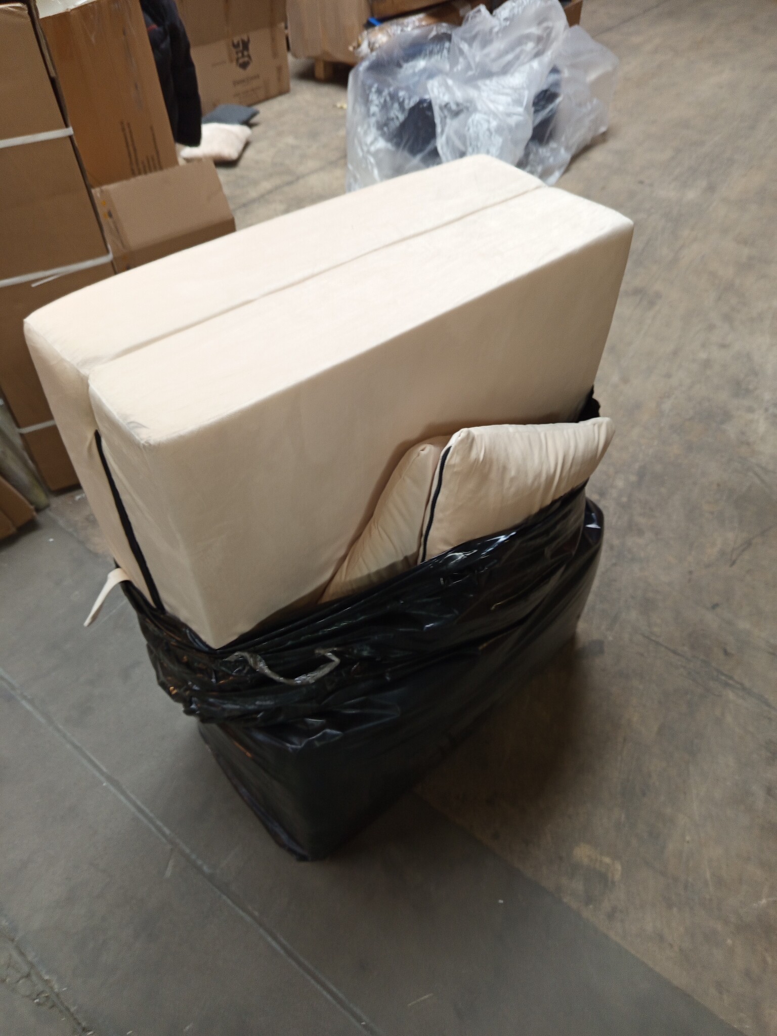 Luxe Logeermatras Beige 200x70cm - Opvouwbaar & Comfortabel - 60% Korting!