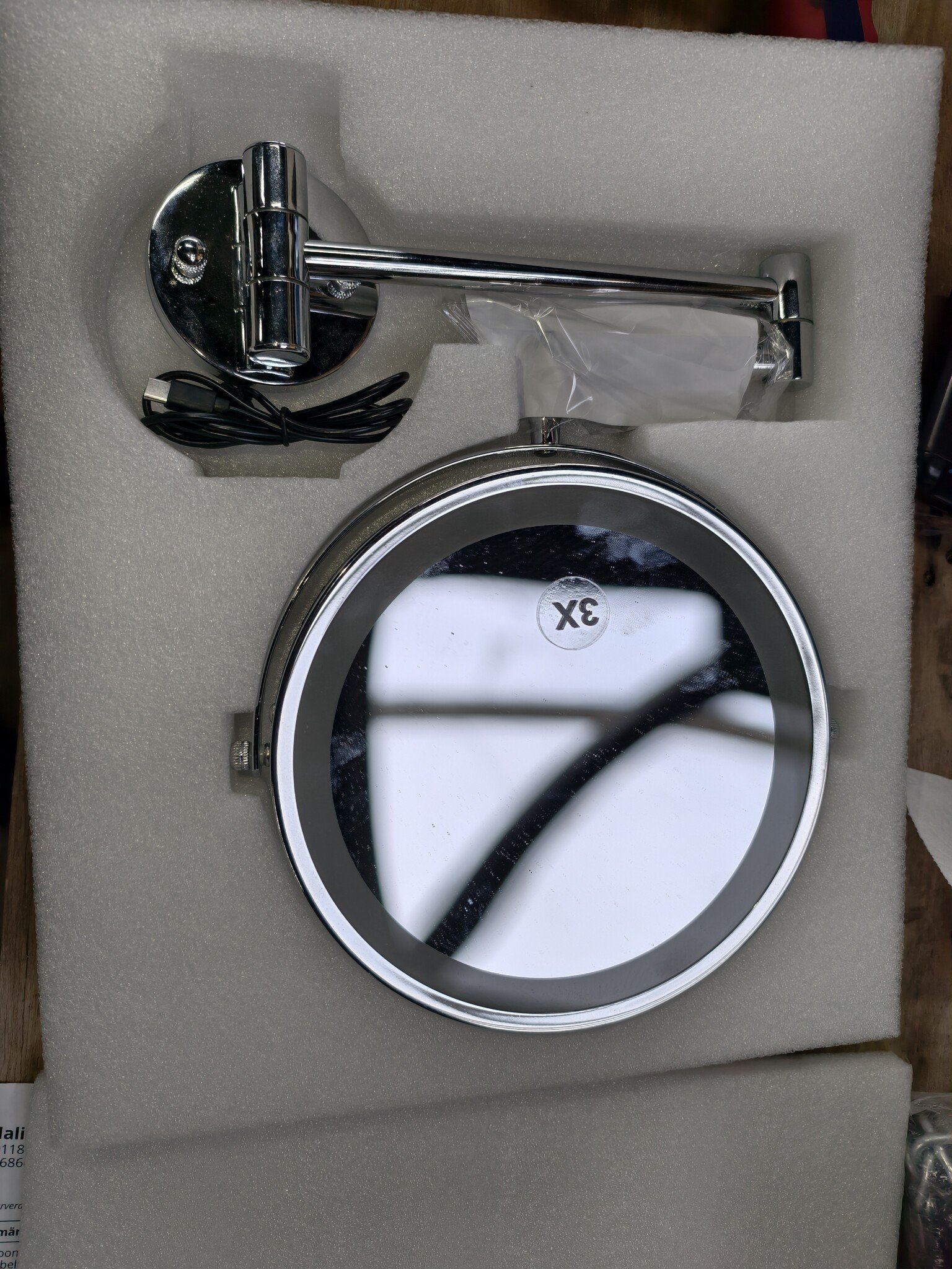 LED Make-up Spiegel - 20cm Chroom - Vergroting X3 - Uitgepakt!