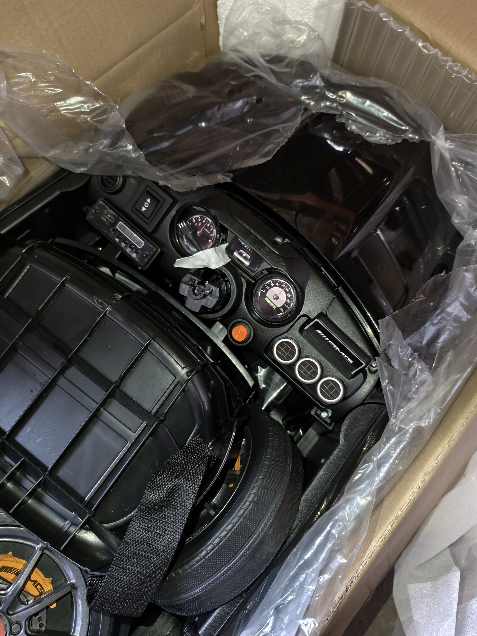 Elektrische Kinderauto Mercedes GTR AMG Zwart - 50% Korting!