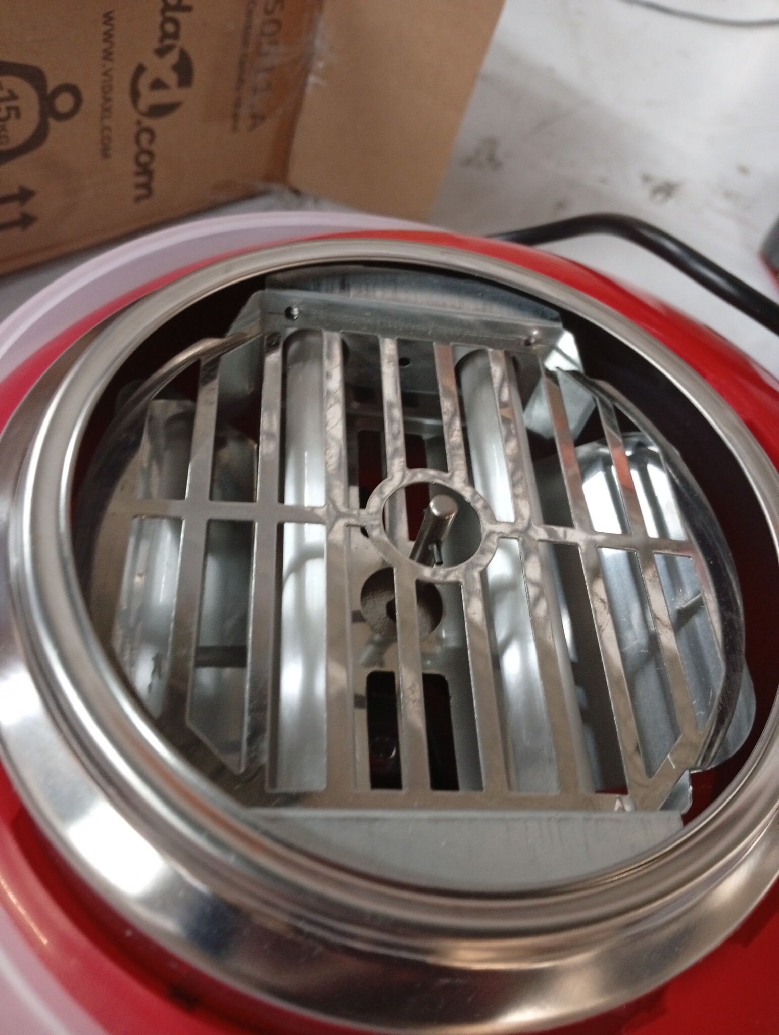 Suikerspinmachine 480W Rood - 55% Korting! Maak Zelf Heerlijke Suikerspinnen!