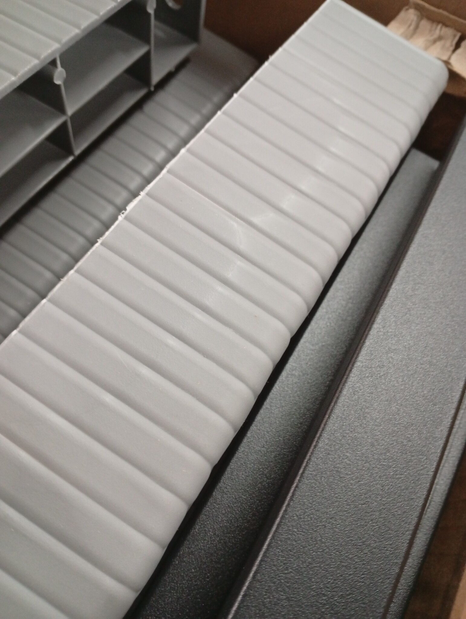 VidaXL Tuinstafel Lichtgrijs Poly Rattan (55% korting!) - 250x100cm