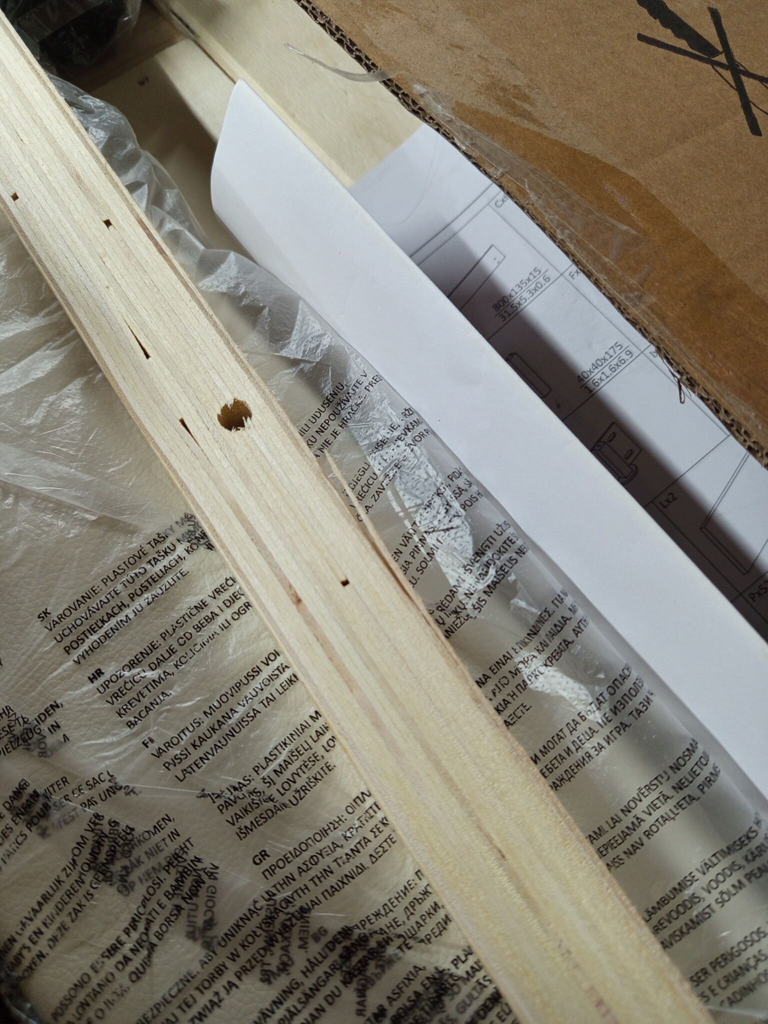 vidaXL Bedframe Crème 160x200 cm - 79% Korting! Lege Doos