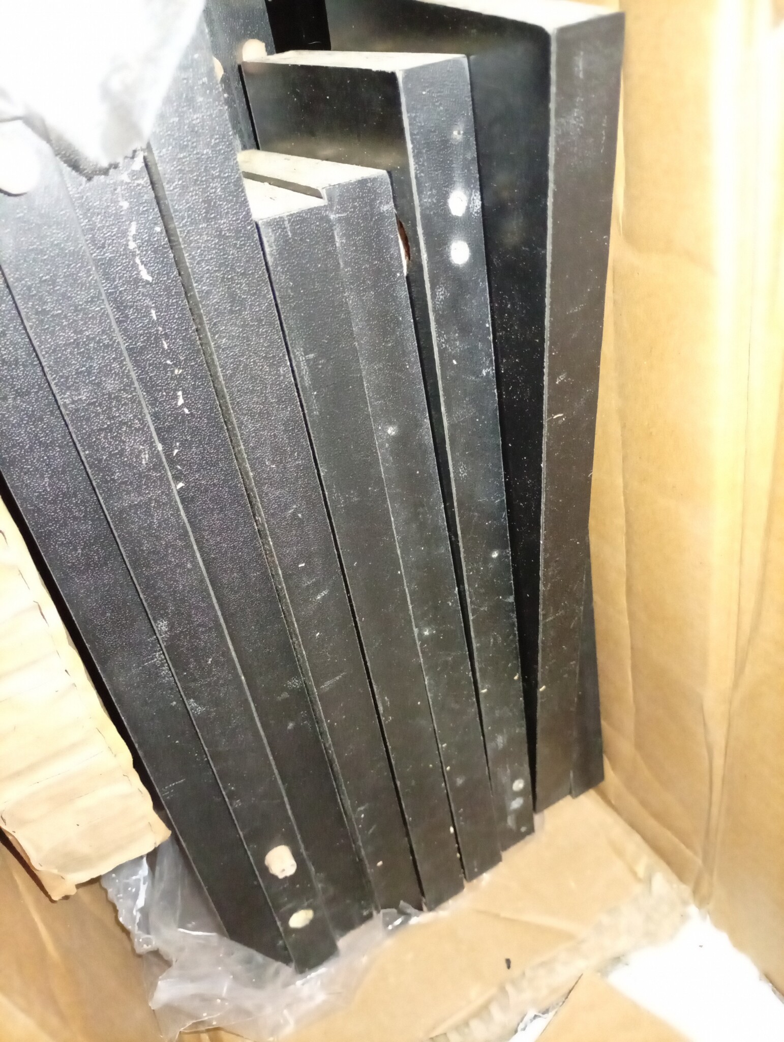 VidaXL Dressoir 97x32,5x74,5 cm Bewerkt Hout Zwart - 55% Korting!